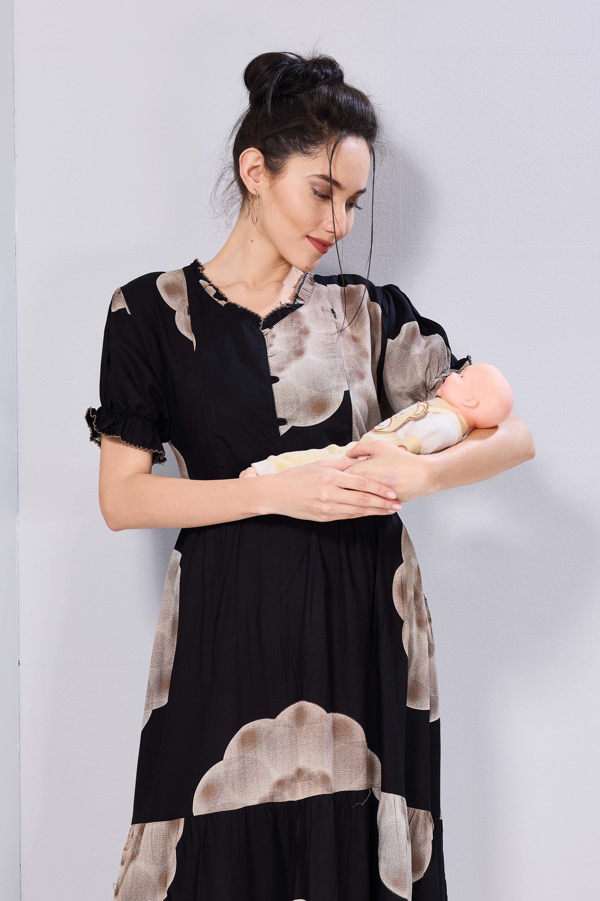 Stylish Picoting Maternity & Feeding Maxi Dress – Olive Green Watercolour Floral Nursing Frock with Invisible Zipper & Frill Sleeves