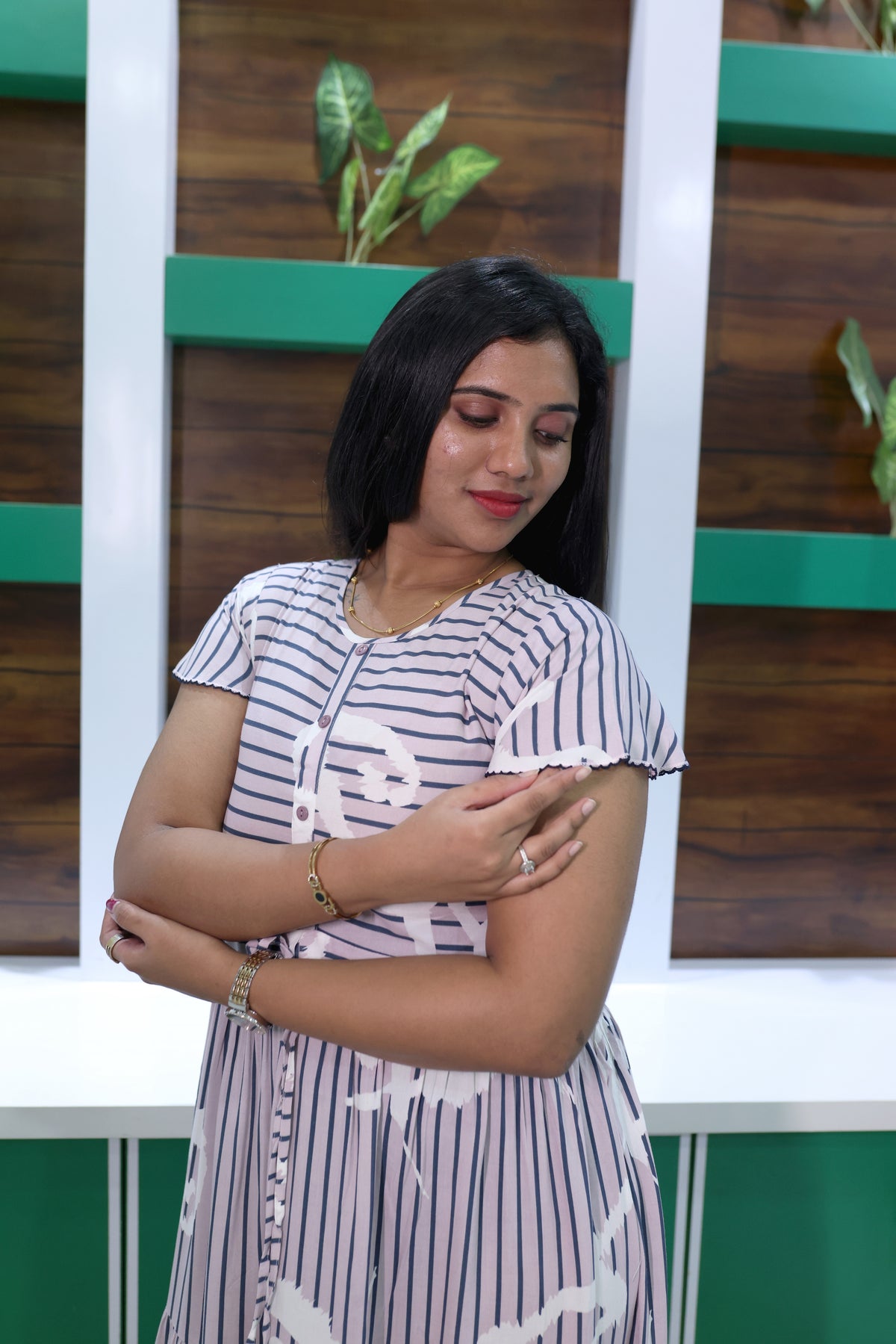 Imported Rayon Gathering Frock Model Night Gown's | Front Adjustable Gathering Style Rope Rope | Front Closed Button | Double Layer Sleeve | Trending Collection's for Stylish Women's (IRF)