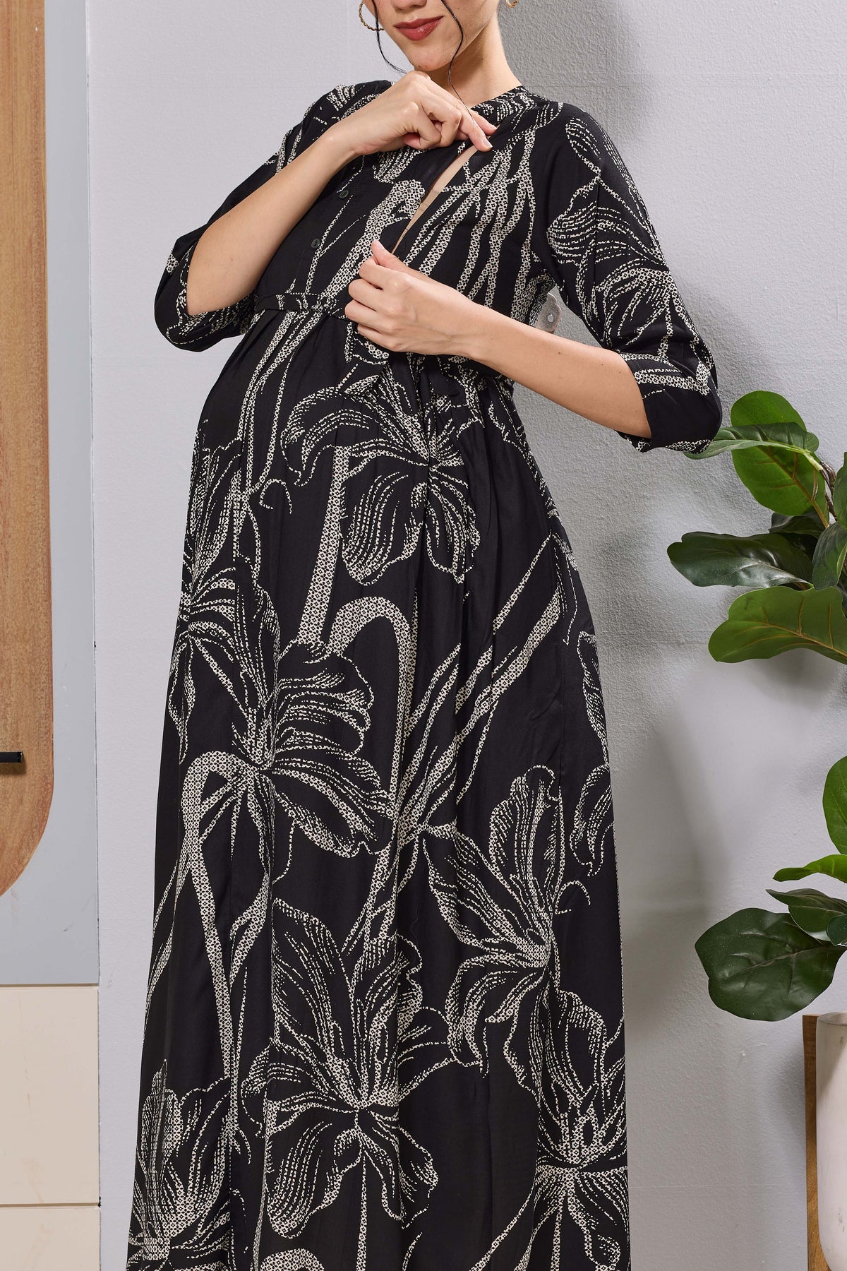 MANGAI Women's Black Floral Feeding Zipper Maternity Frock