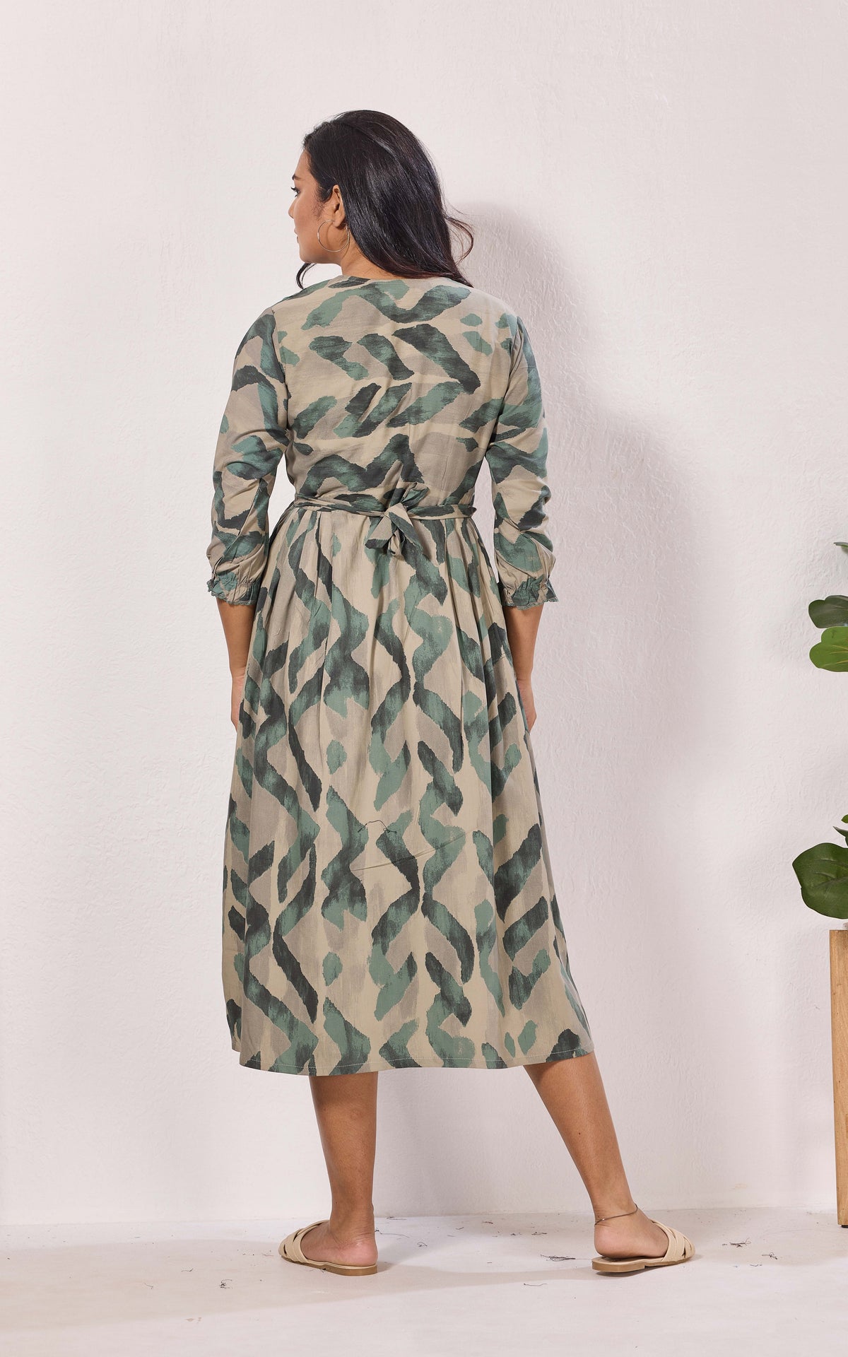 Maternity Arrivals Fancy Mom's Feeding Casual Maxi Wear | Long Elastic Frilled Sleeve | Vertical Feeding Zipper | Comports as Feeding Friendly & Casual wear Rayon MAXI Maternity Frock (ERM)