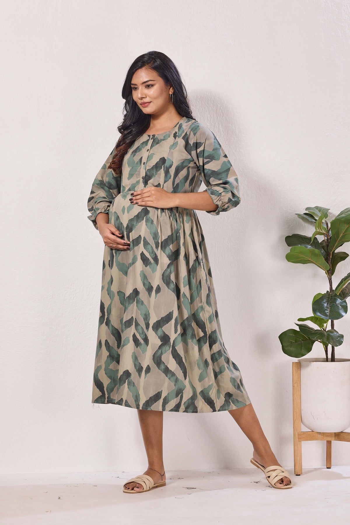 Maternity Arrivals Fancy Mom's Feeding Casual Maxi Wear | Long Elastic Frilled Sleeve | Vertical Feeding Zipper | Comports as Feeding Friendly & Casual wear Rayon MAXI Maternity Frock (ERM)