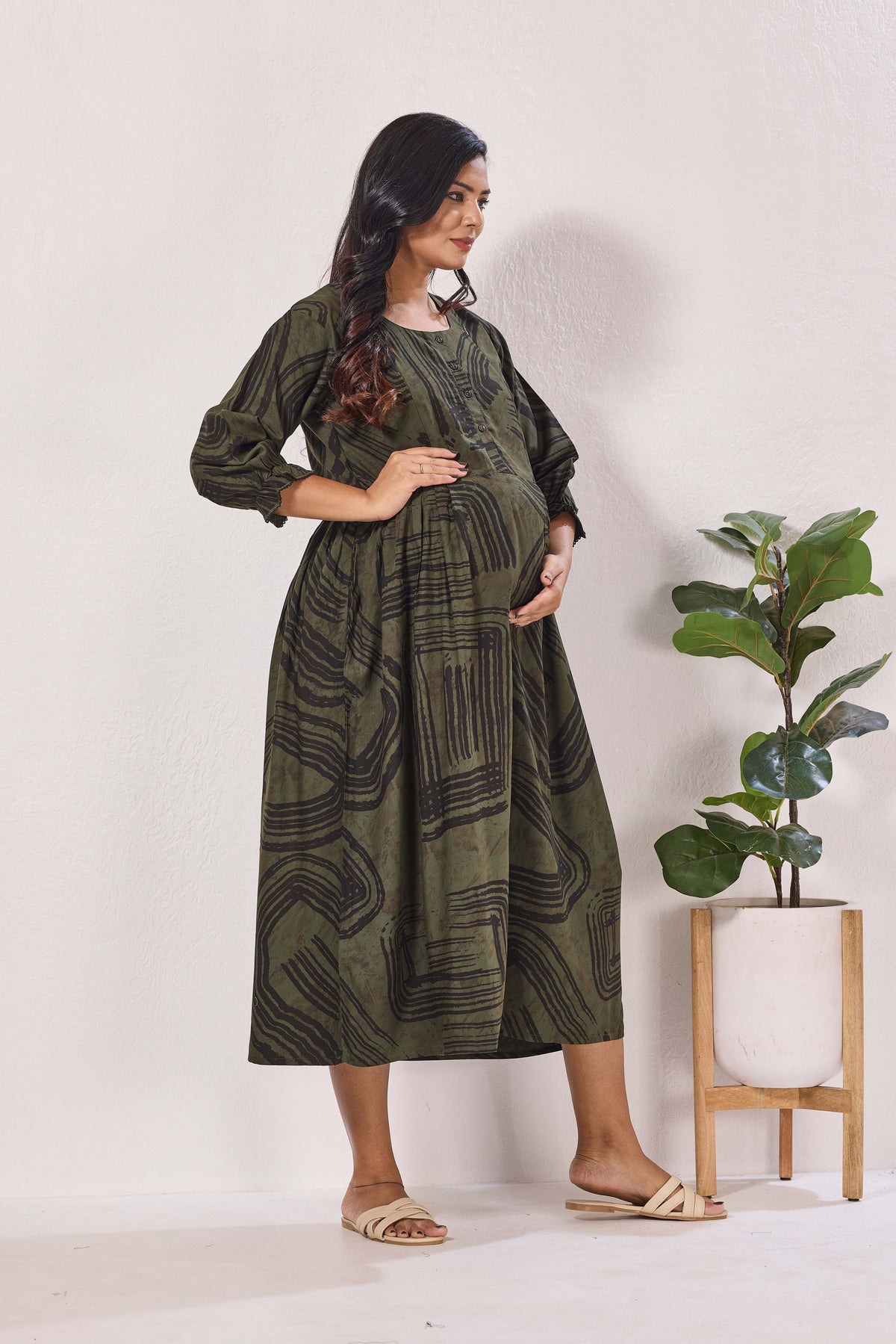 Maternity Arrivals Fancy Mom's Feeding Casual Maxi Wear | Long Elastic Frilled Sleeve | Vertical Feeding Zipper | Comports as Feeding Friendly & Casual wear Rayon MAXI Maternity Frock (ERM)