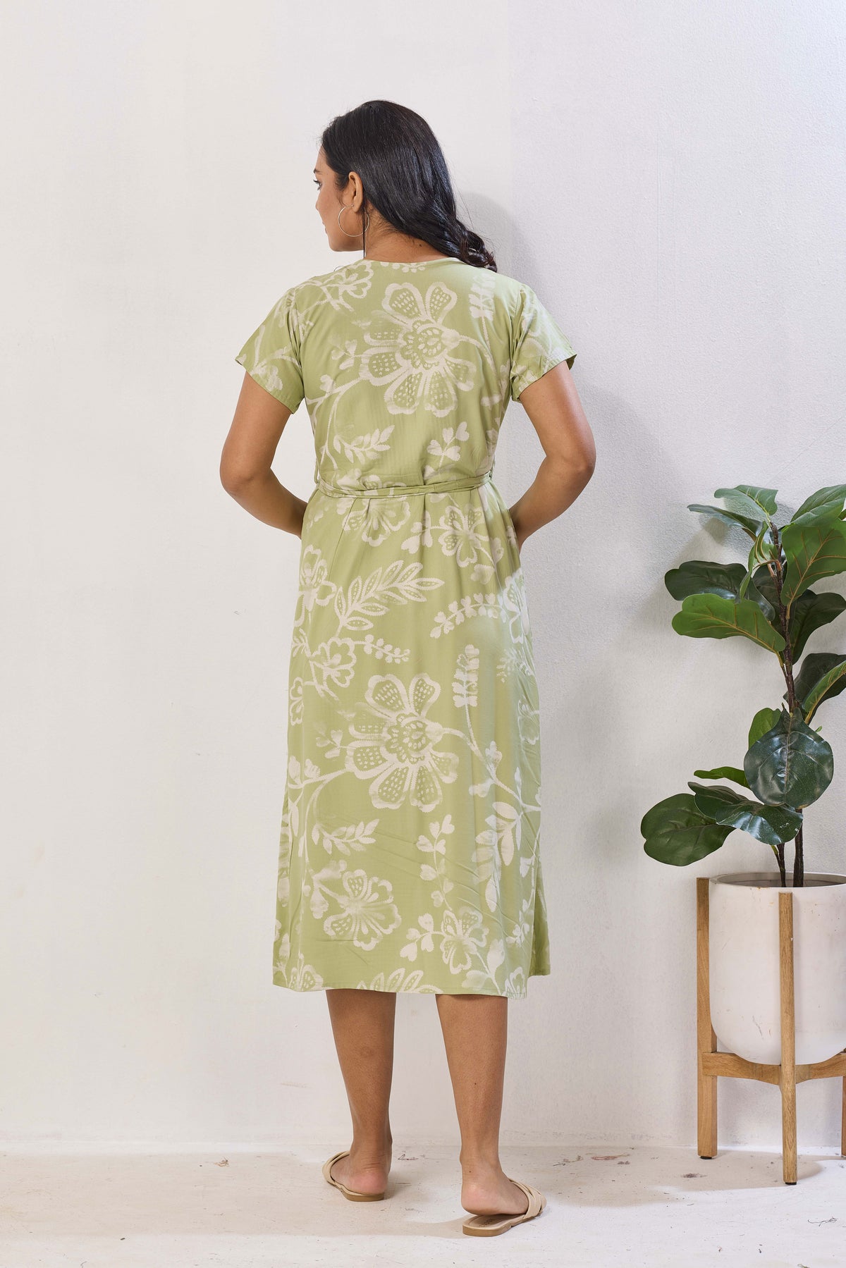 Pink Floral Print Rayon Maternity Maxi Dress for Women | Feeding Zip Nursing Wear with Side Pocket | Adjustable Back Tie Pregnancy & Casual Wear (FIO-M)