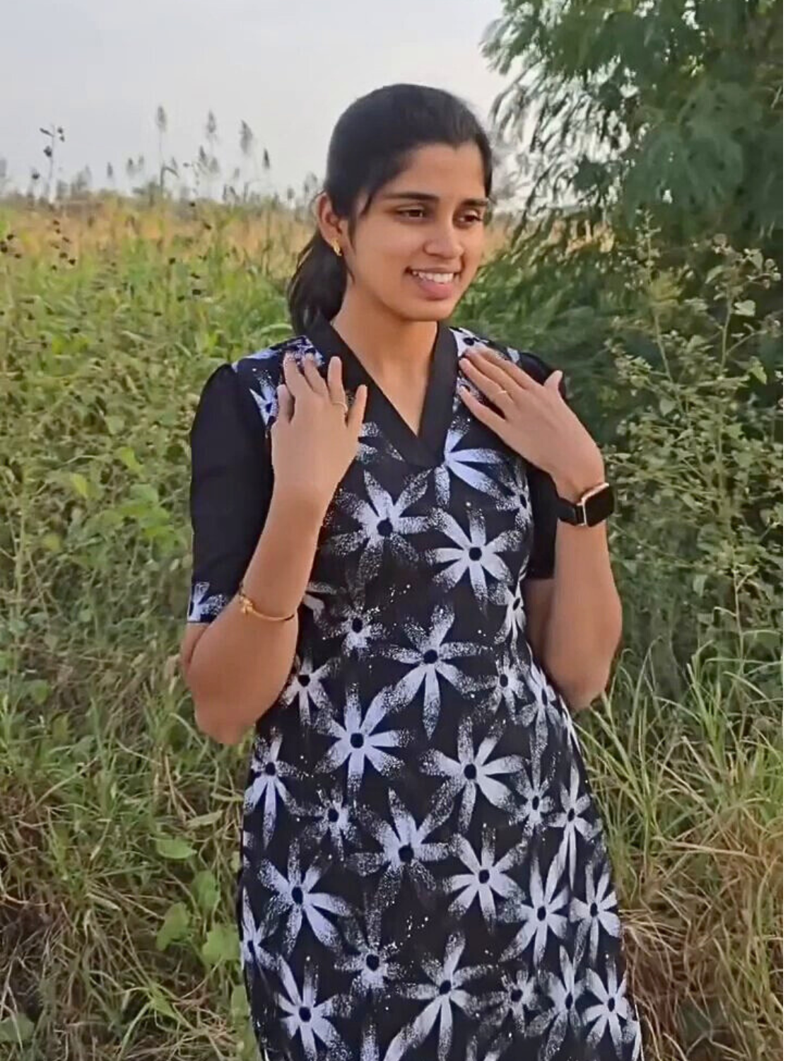 Fresh Arrivals Cotton Stylish Kurthi's | Updated Collection for Trendy Design's| Fancy Neck| High Quality Cotton Kurthi's for Trendy Women's (VRNM)