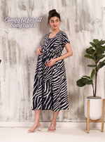 New Arrivals 4-IN-ONE MAXI Mom's Feeding & Casual Wear | Stylish Maxi Style | Invisible Feeding Zipper | Perfect Pre & Post Pregnancy Wear (MAXI 4-IN-ONE)