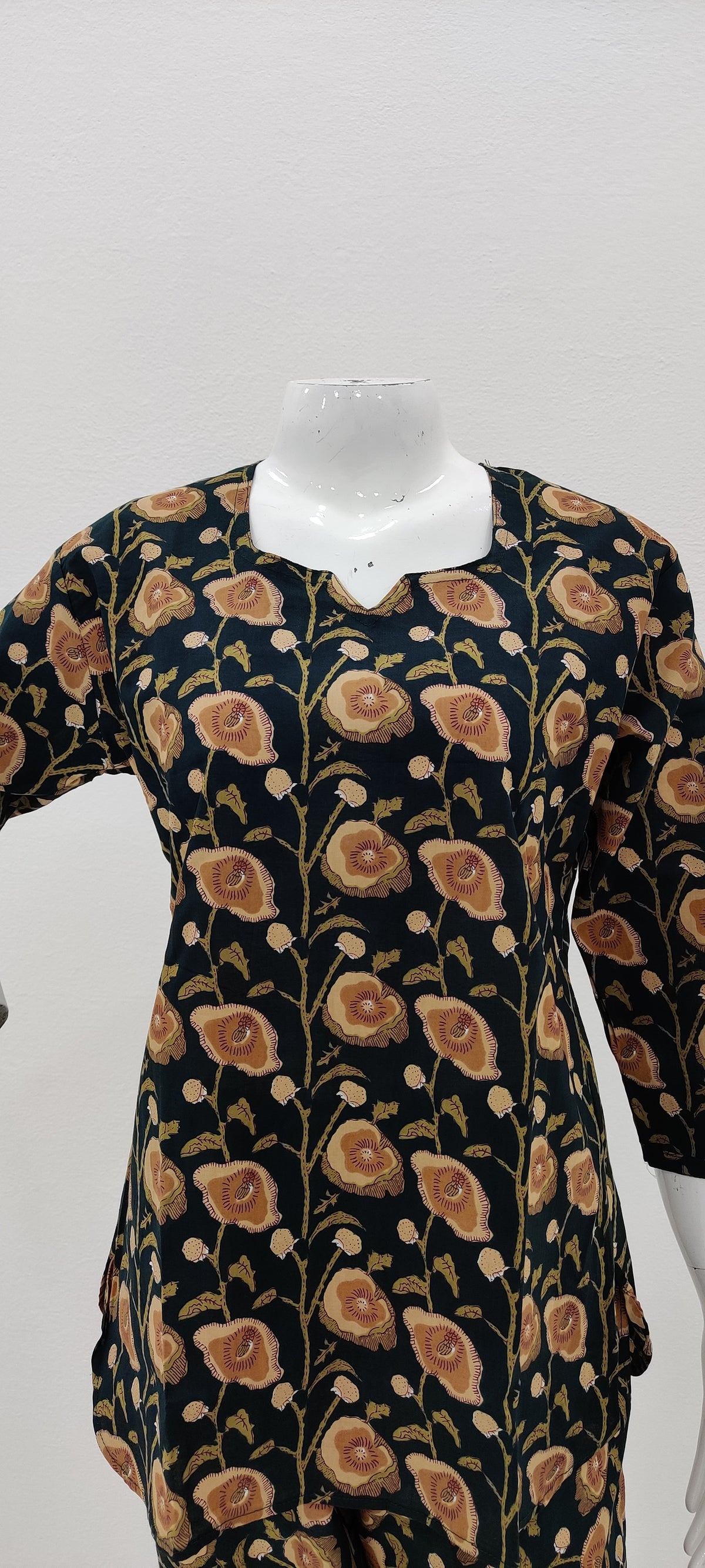 MANGAI Premium Cotton Printed Cambric Night Suits | Stylish Print's All Over | Top & Bottom Set | 3/4 Sleeve | Trendy Night Suits for Stylish Women's (MNS)