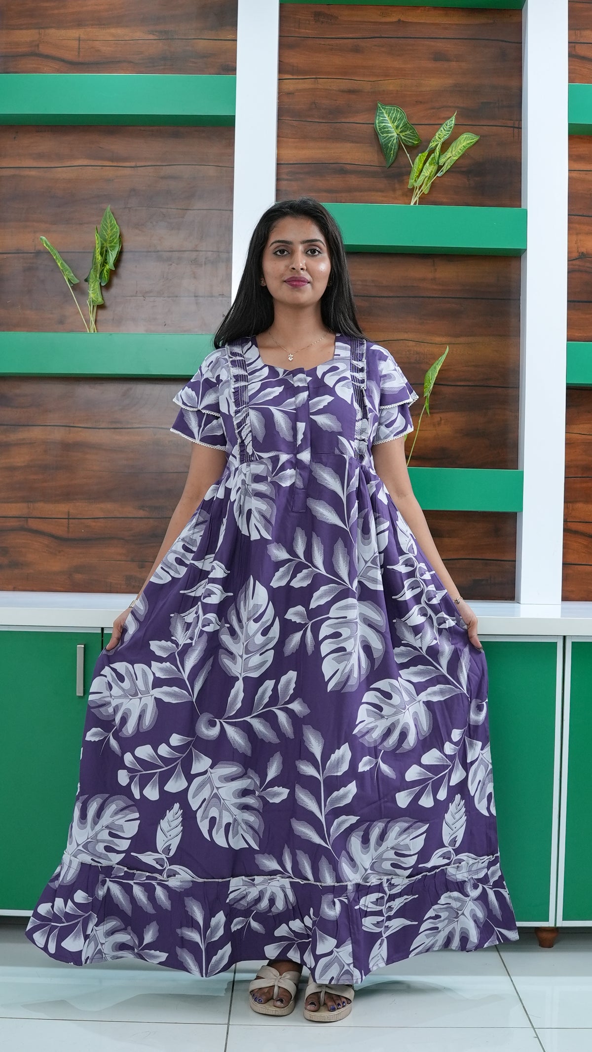 Dusty Mauve Orchid Print Rayon Feeding Frock – Stylish Front Open Zipper Maternity Dress with Double Layer Sleeves