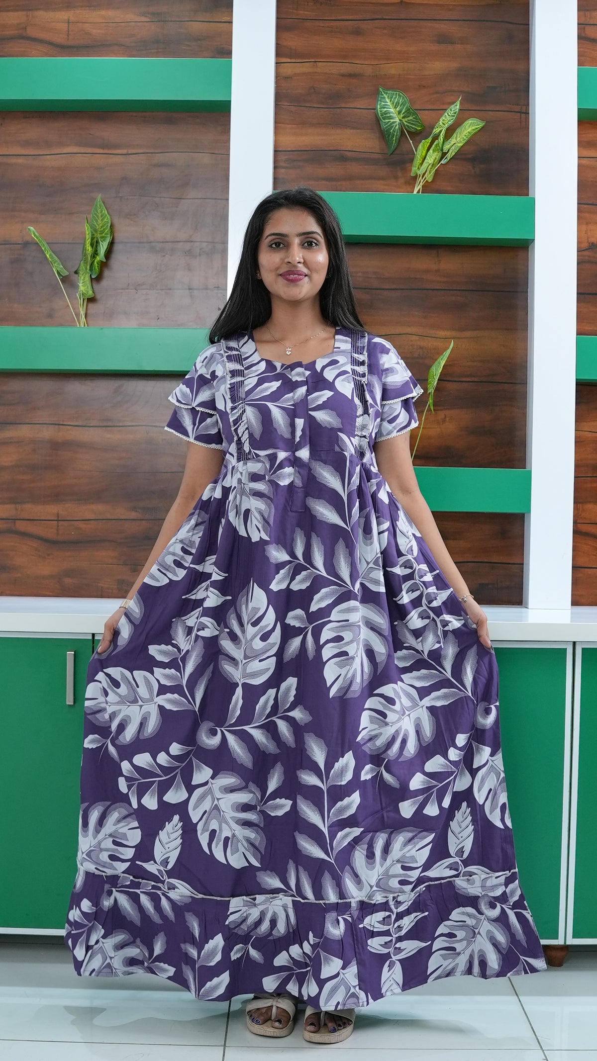 Dusty Mauve Orchid Print Rayon Feeding Frock – Stylish Front Open Zipper Maternity Dress with Double Layer Sleeves