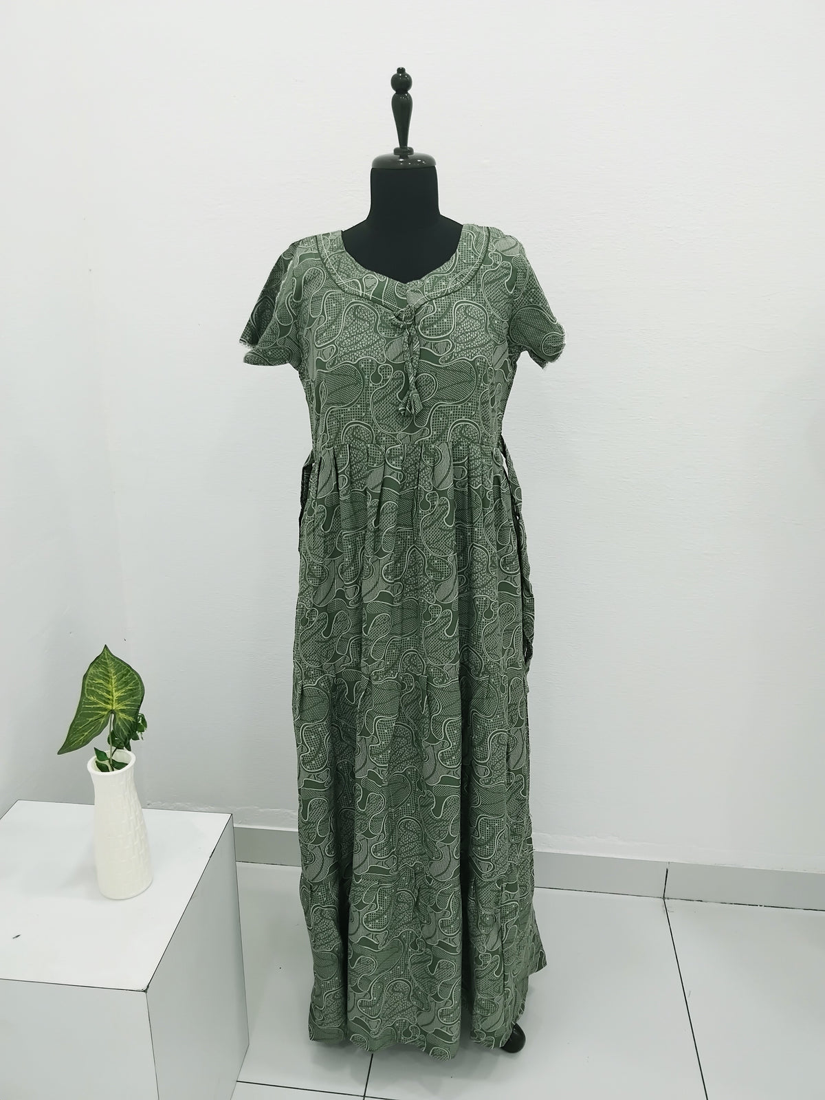 Stylish Alpine FULL FROCK Model Nighties| Fancy Sleeves & Neck Pattern| Side Pocket with Back Tie Rope | Perfect Nightwear Trendy Women's (FRK)