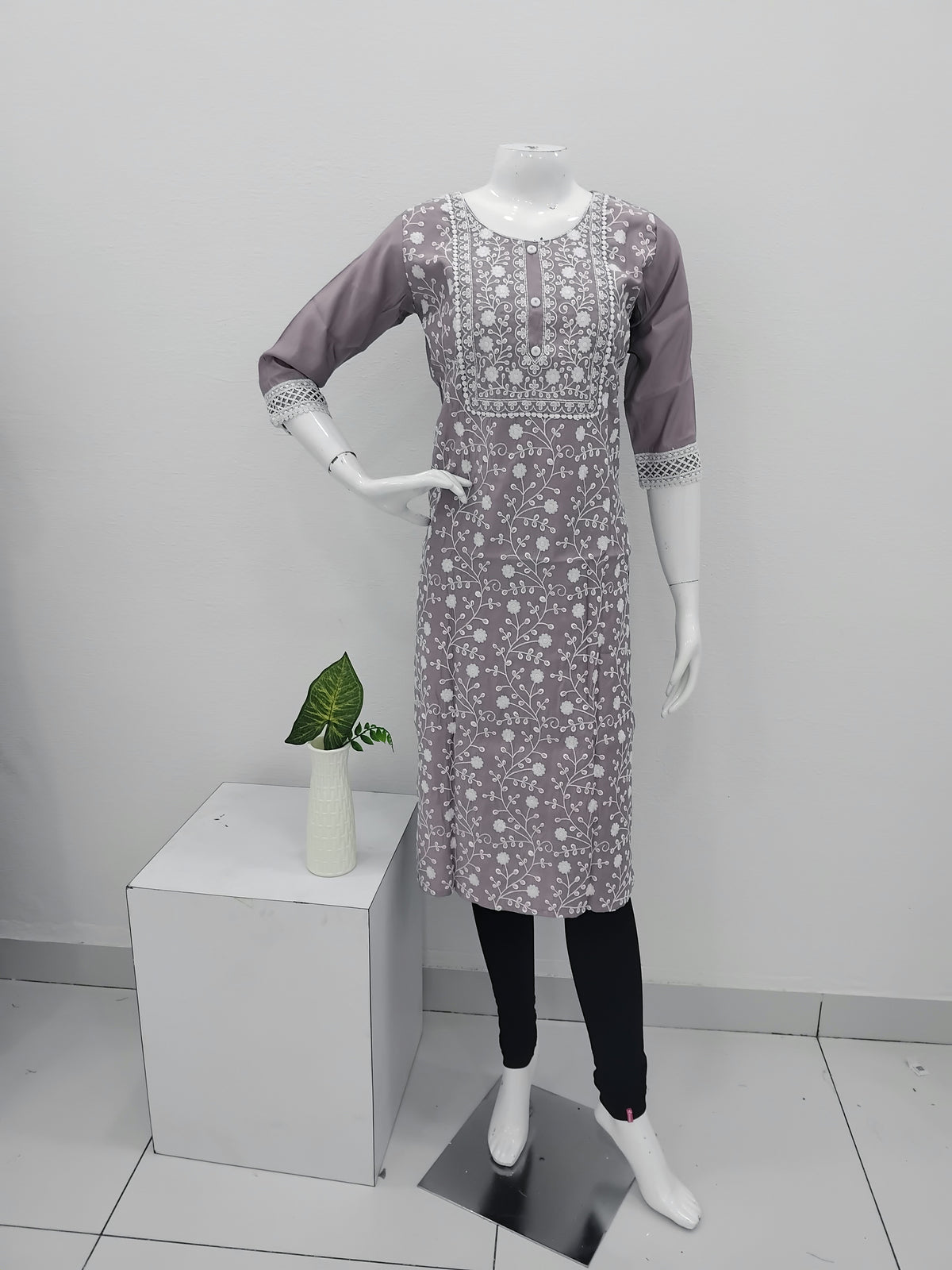 New Introducing Rayon Stylish Kurthi's | Updated Collection for Trendy Design's| Collar Model |High Quality Rayon Kurthi's for Stylish Women's (SNGVI)