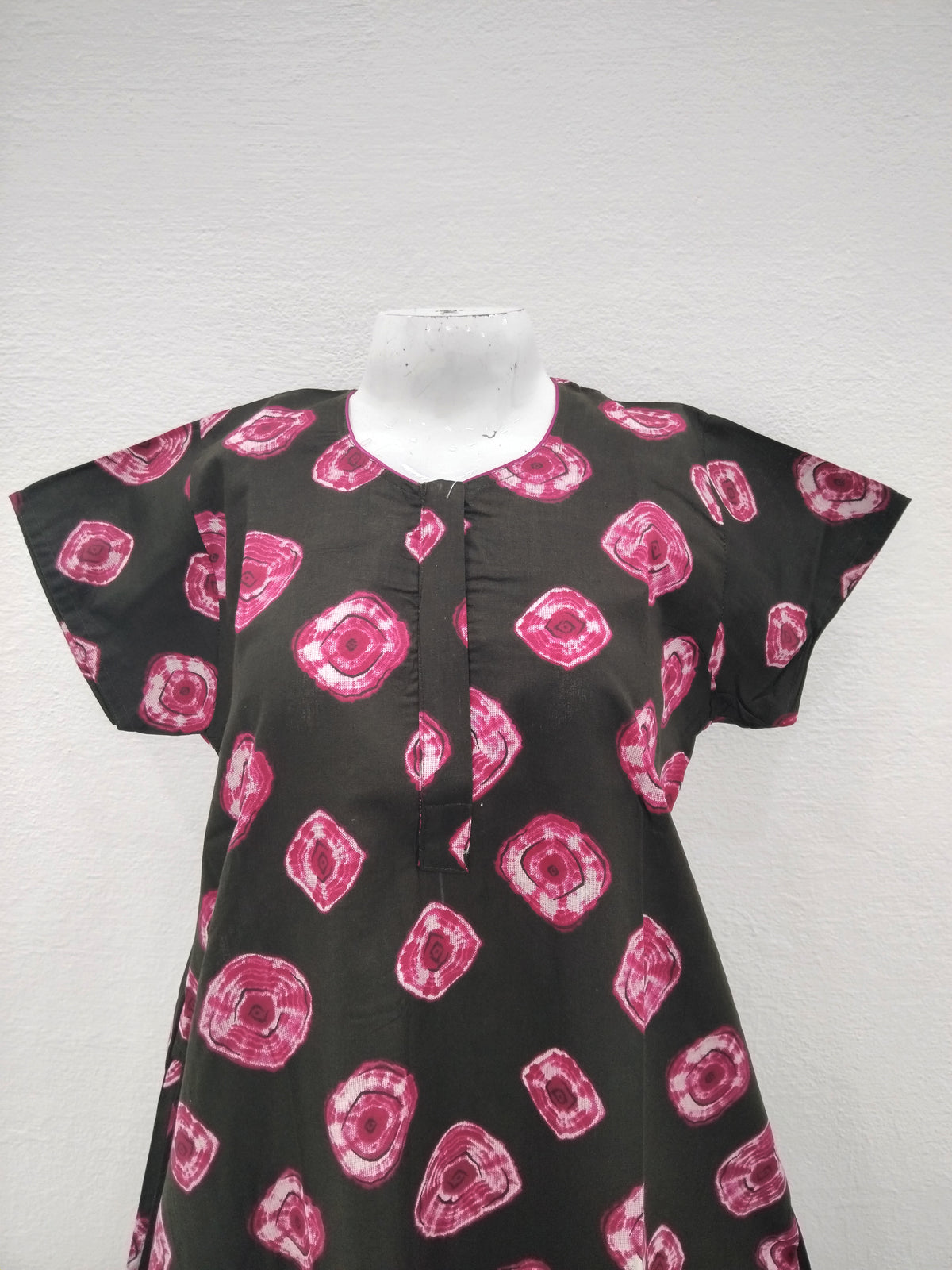 MANGAI Daily Wear Casual Comfort Fit Cotton Printed Nighties | Front Open Zipper Model | Fancy Round Neck with Side Pocket Cotton Nighties (DRN)