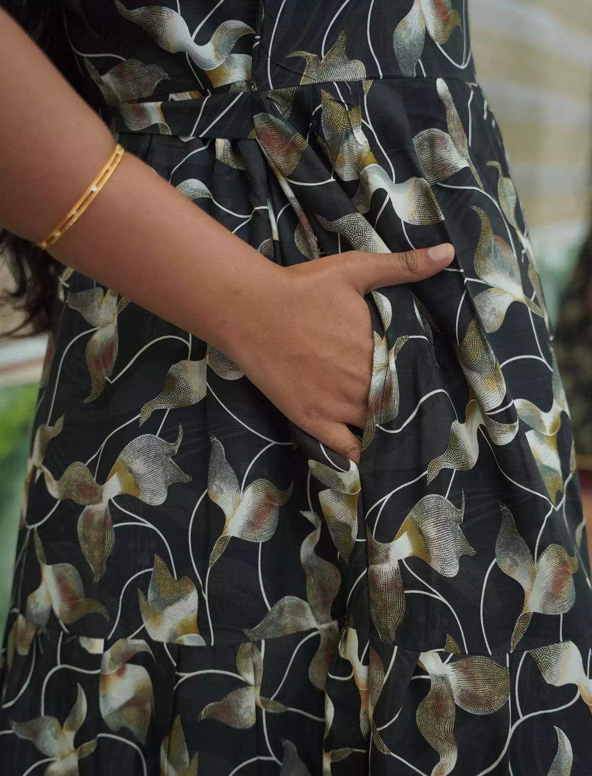 Rayon Abstract Floral Print 3 Layer Frock with Back Tie & Side Pocket | Mangai Nighties