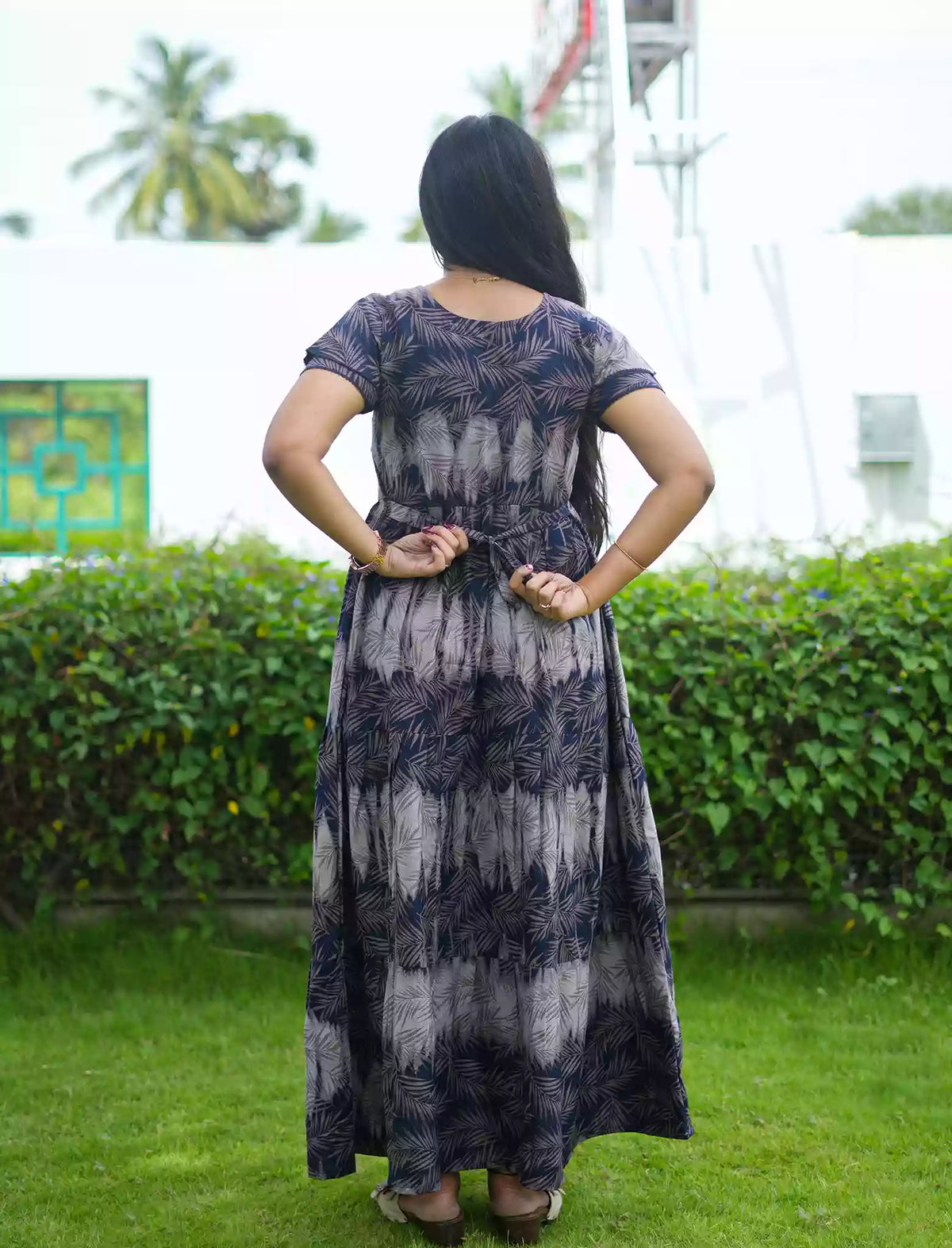 Alpine Leaf Print 3 Layer Frock | Back Tie - Mangai Nighties
