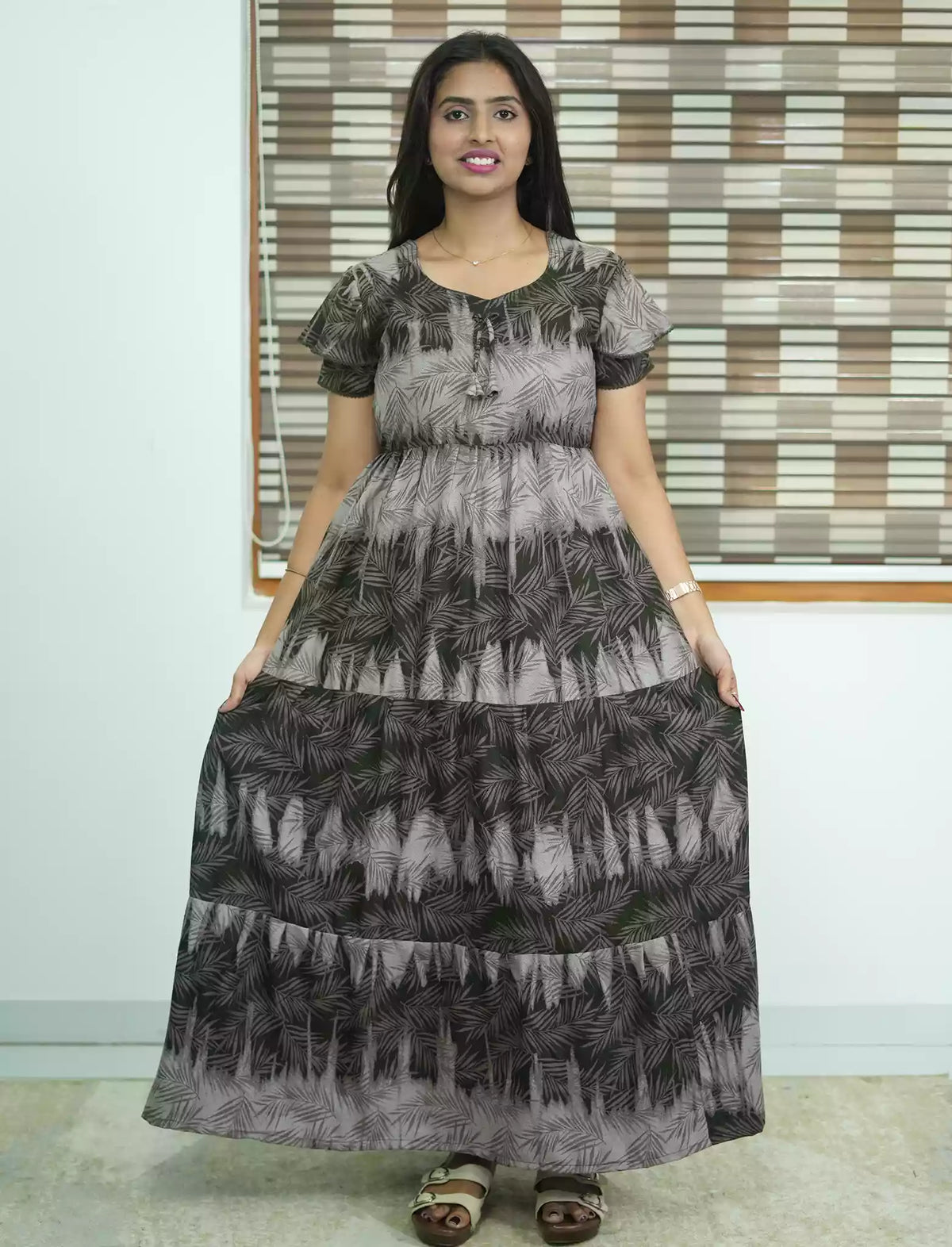 Alpine Leaf Print 3 Layer Frock | Back Tie - Mangai Nighties