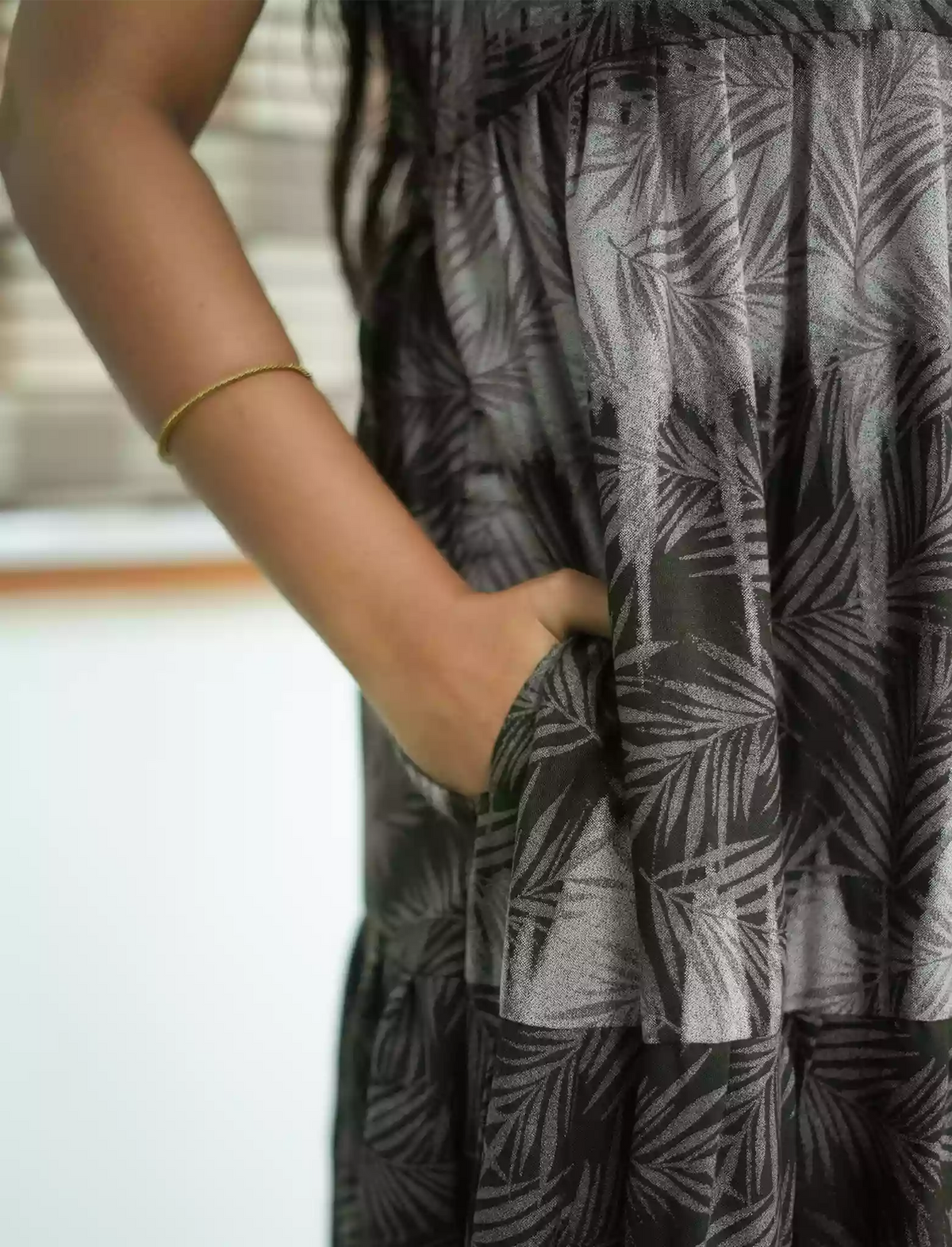 Alpine Leaf Print 3 Layer Frock | Back Tie - Mangai Nighties