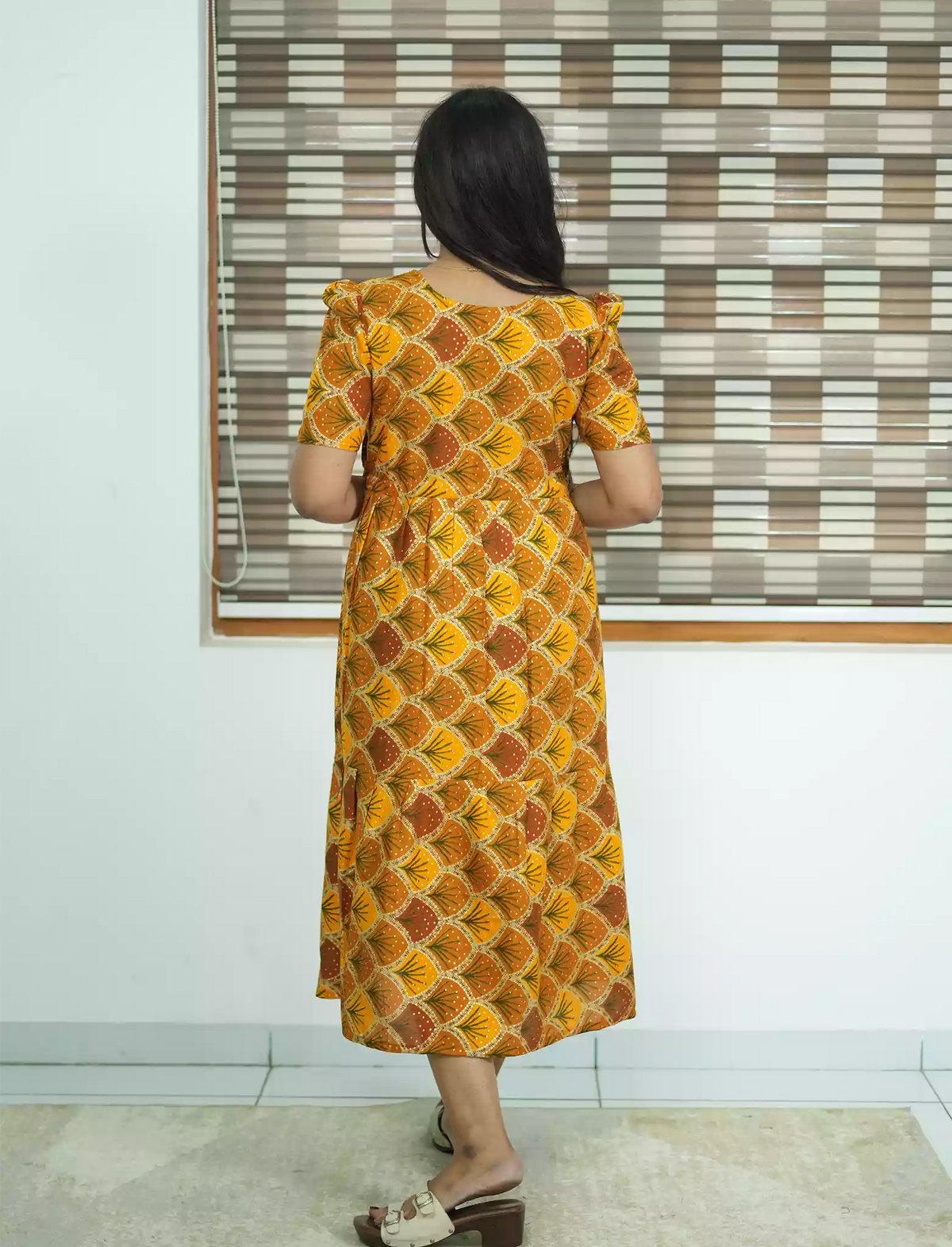 Rayon Scallop Shell PrintFoil Gathering Maxi with Puff Sleeve - Mangai Nighties