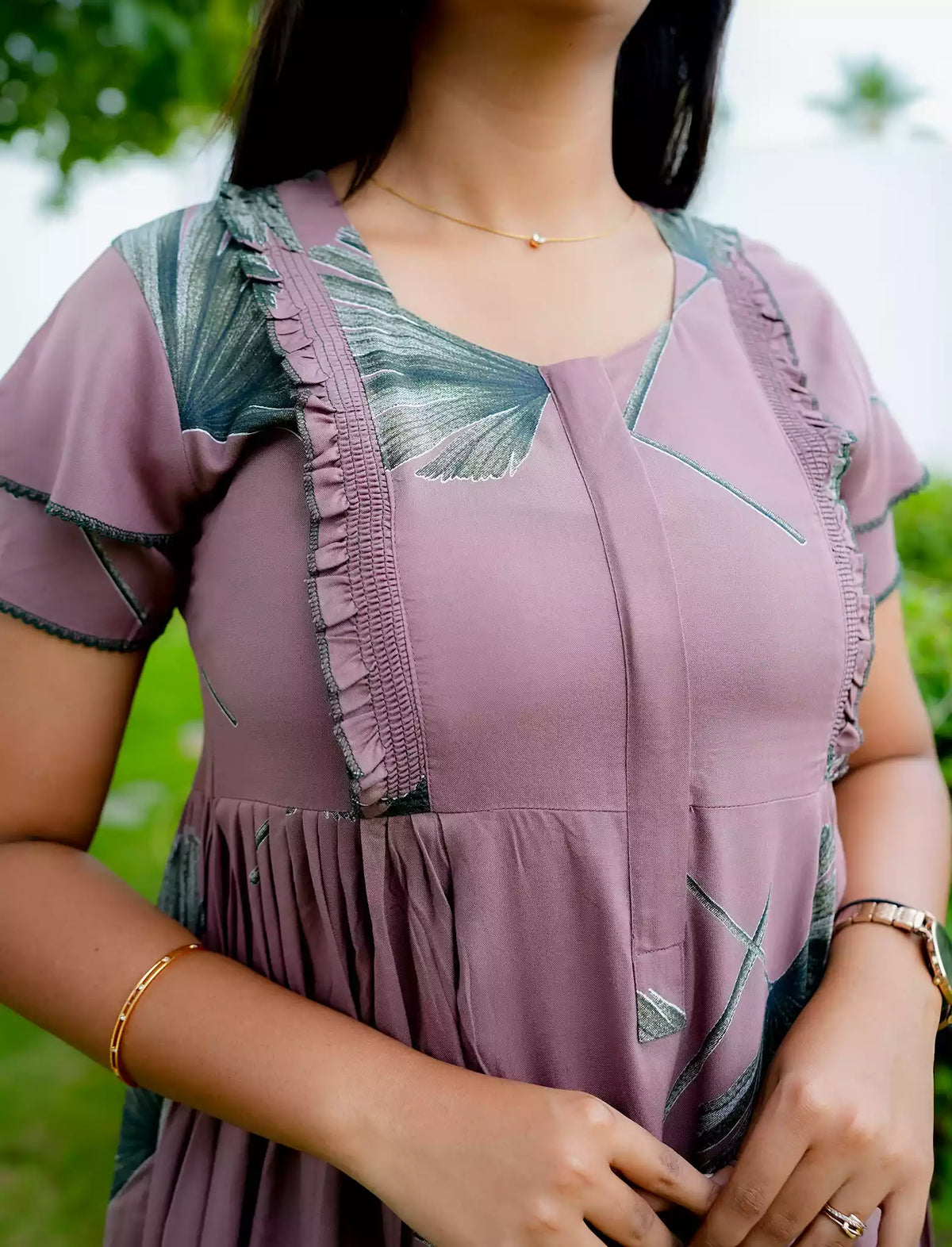 Rayon Leaf Print Feeding Frock With Zipper | Mangai Nighties