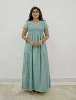 Alpine Floral Pleated Stretchable Smocking Nightgown - Mangai Nighties