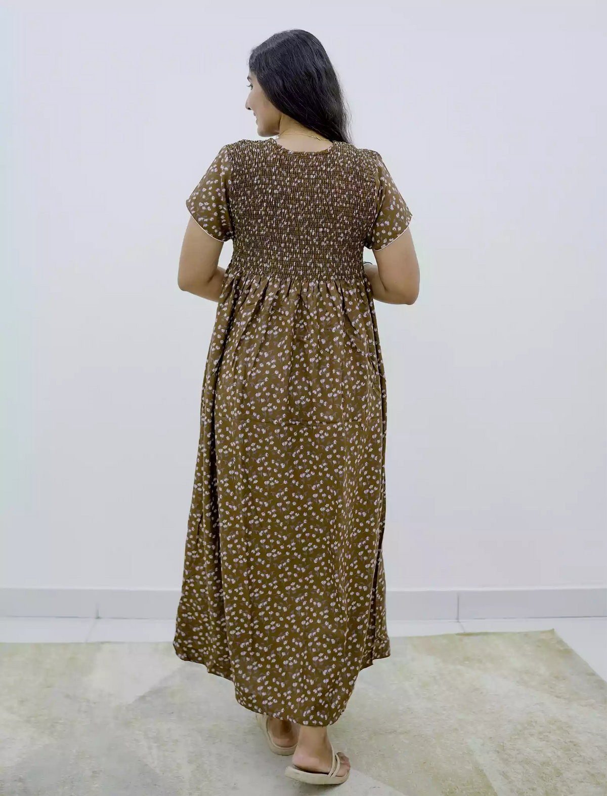 Alpine Floral Printed Smocking Nighty with Pocket – Mangai Nighties