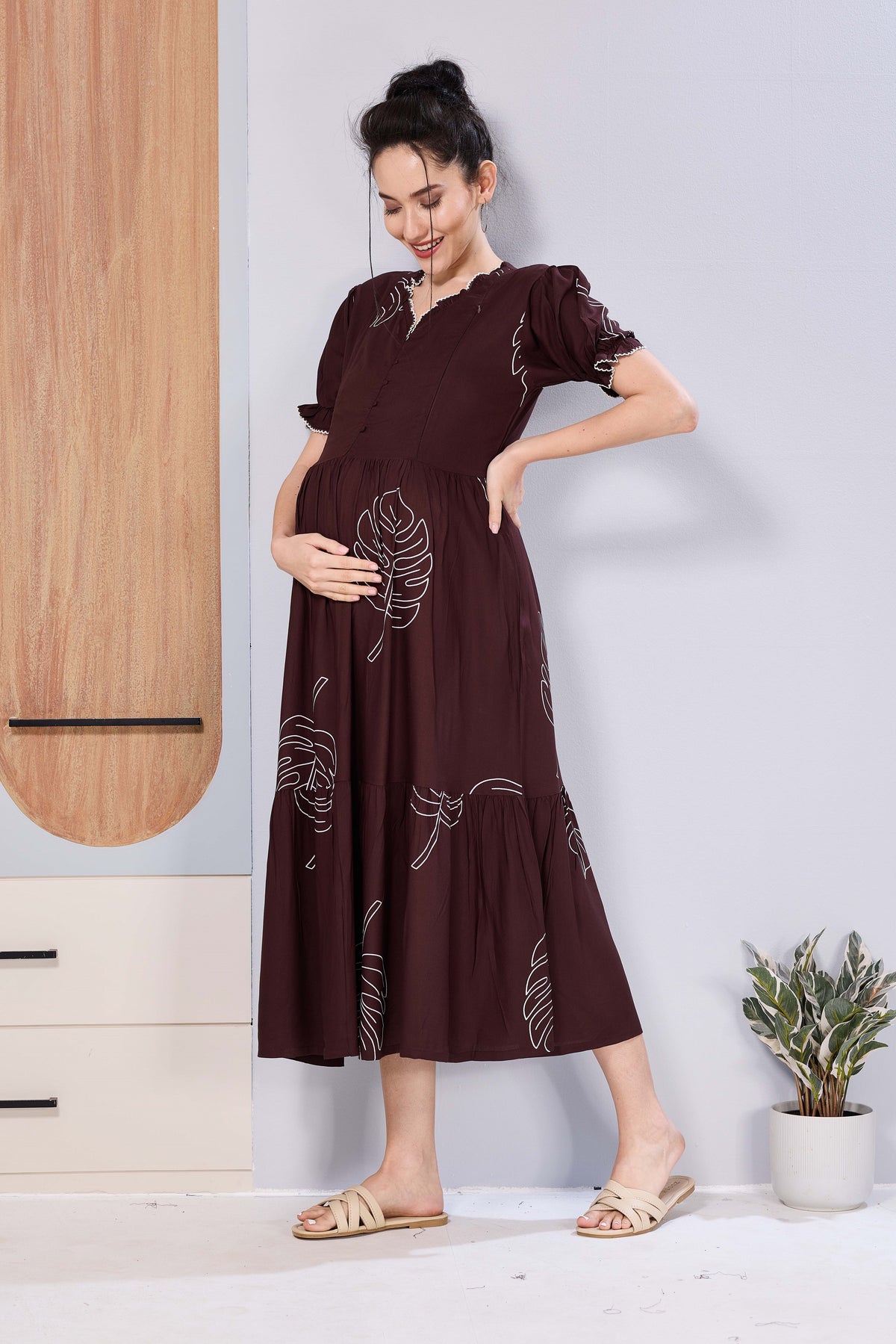 Stylish Picoting Maternity & Feeding Maxi Dress – Navy Geometric Abstract Nursing Frock with Invisible Zipper & Frill Sleeves