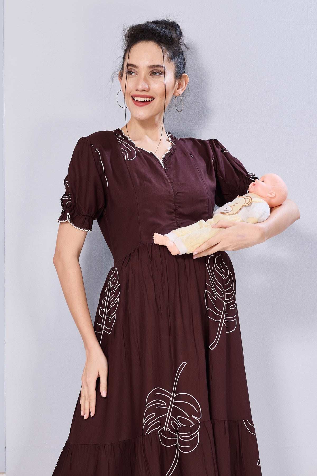 Stylish Picoting Maternity & Feeding Maxi Dress – Navy Geometric Abstract Nursing Frock with Invisible Zipper & Frill Sleeves