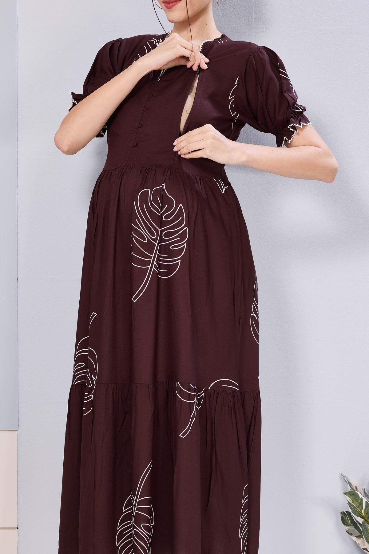 Stylish Picoting Maternity & Feeding Maxi Dress – Navy Geometric Abstract Nursing Frock with Invisible Zipper & Frill Sleeves