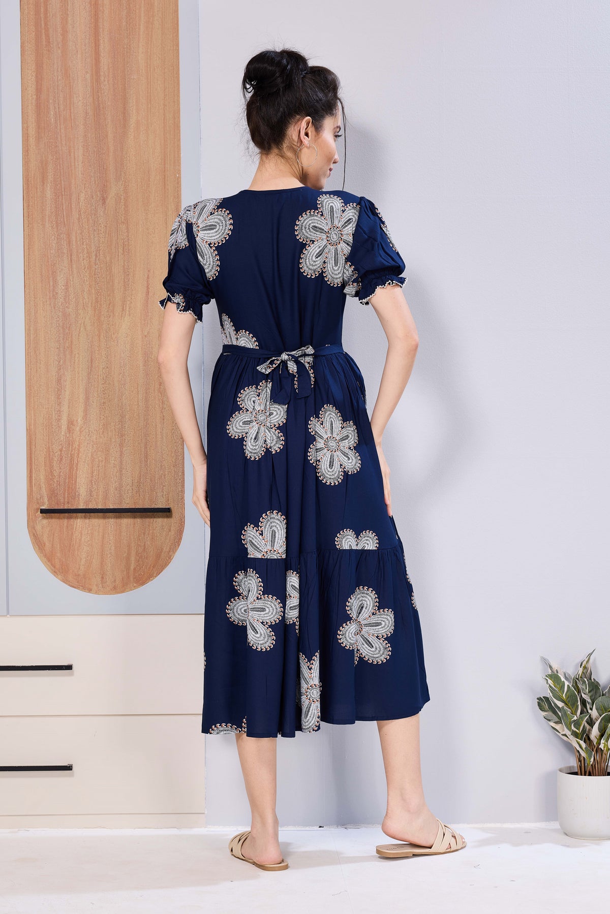 Oversized Stylized Floral Picoting Maternity & Feeding Maxi Dress for Women – Comfort Casual Maxi Frock with Invisible Zipper Nursing Wear