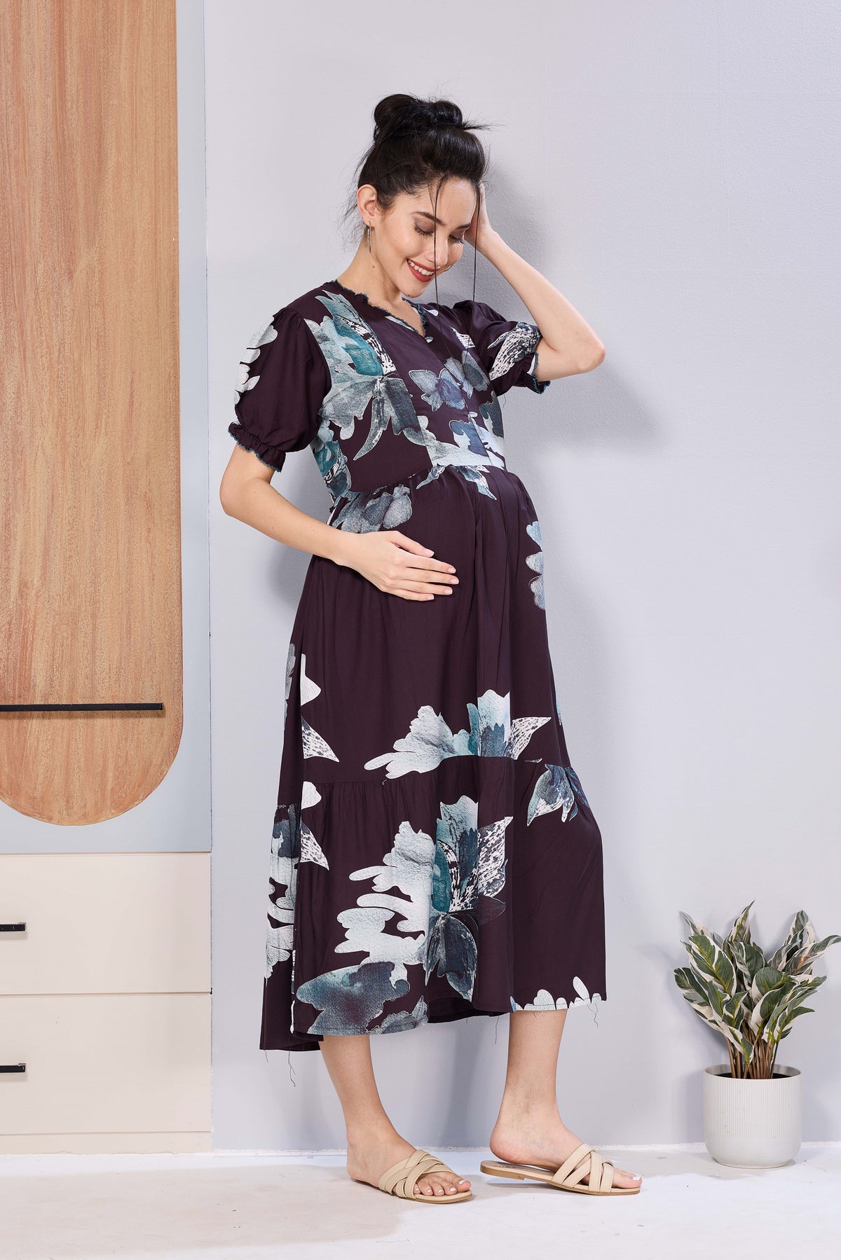 Stylish Picoting Maternity & Feeding Maxi Dress – Coffee Brown Leaf Line-Art Nursing Frock with Invisible Zipper & Frill Sleeves