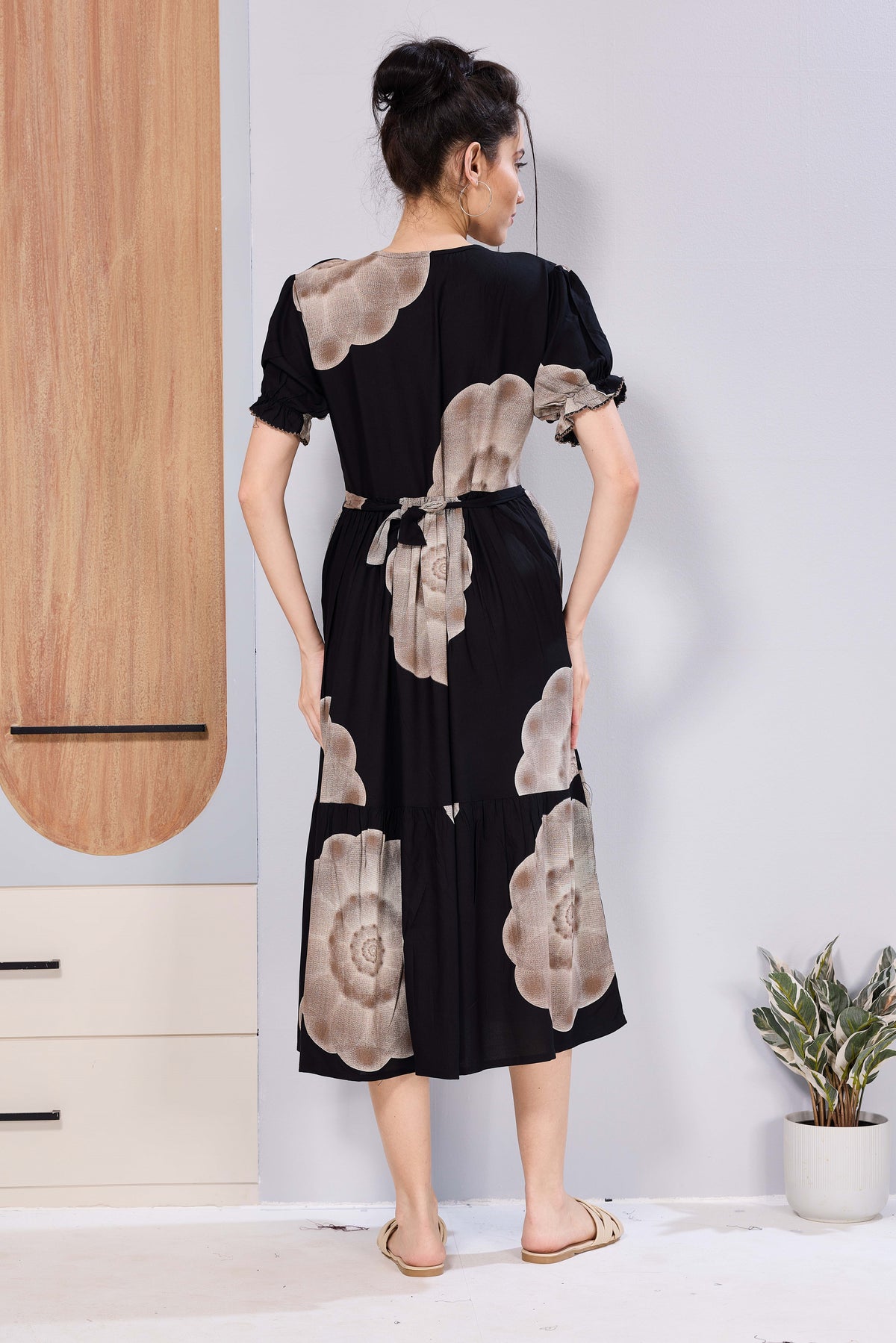 Stylish Picoting Maternity & Feeding Maxi Dress – Olive Green Watercolour Floral Nursing Frock with Invisible Zipper & Frill Sleeves