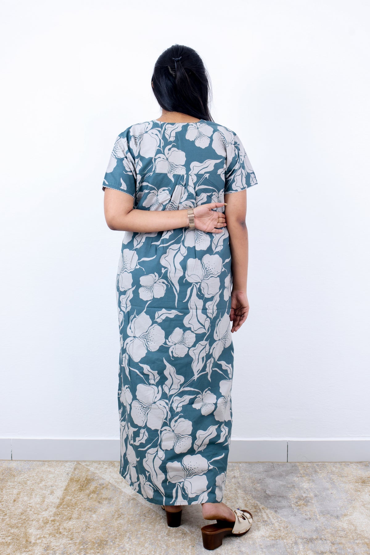 MANGAI Cotton Printed Pleated Nighties - All Over Printed Stylish Nighties | Side Cut Pocket | Front Open Zipper Type | Beautiful Nighties for Stylish Women's (SLB-P)