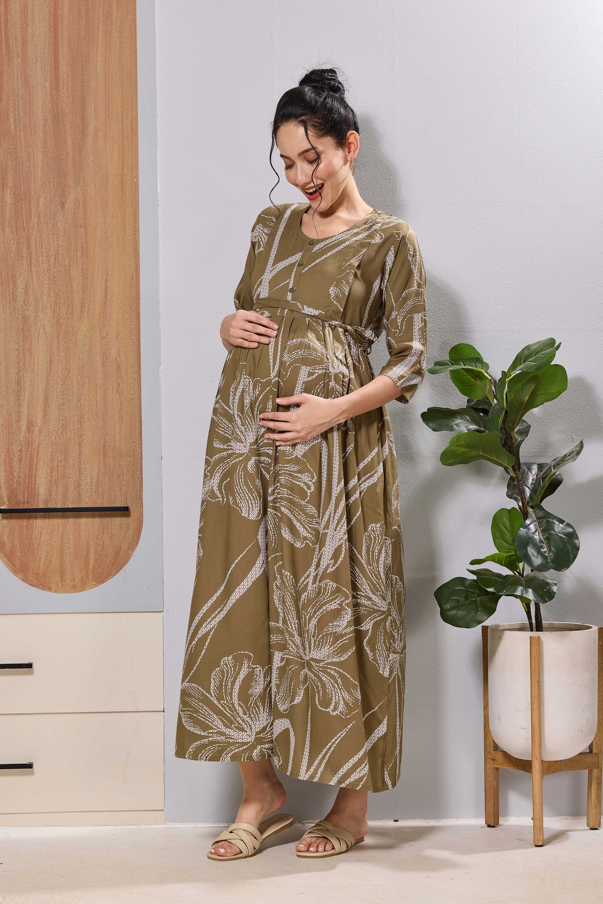 MANGAI Women's Black Floral Feeding Zipper Maternity Frock