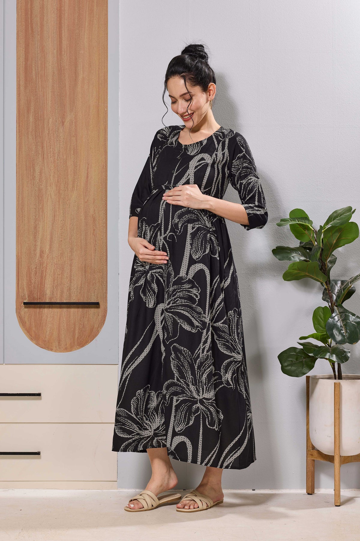 MANGAI Women's Black Floral Feeding Zipper Maternity Frock