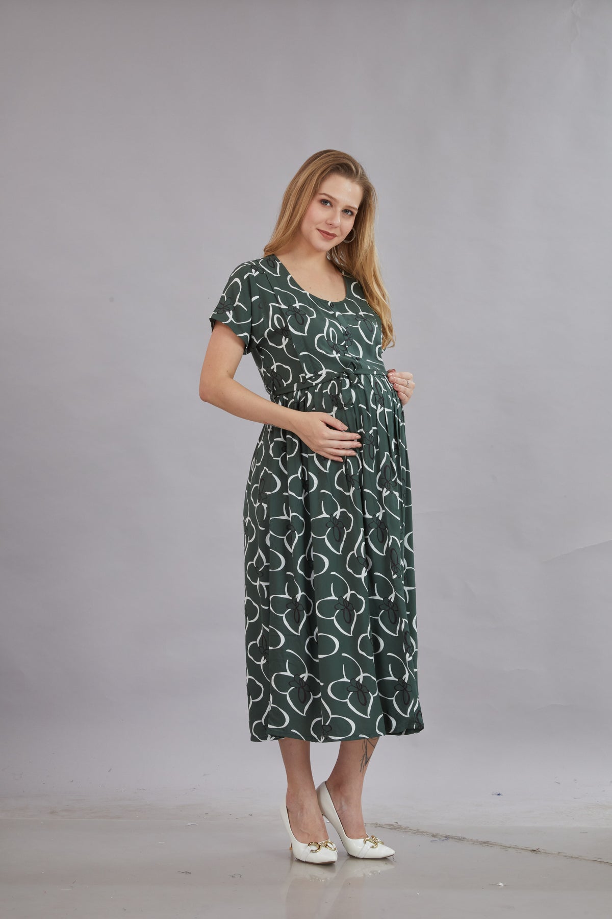 New Arrivals 4-IN-ONE MAXI Mom's Feeding & Casual Wear | Stylish Maxi Style | Invisible Feeding Zipper | Perfect Pre & Post Pregnancy Wear   (MAXI 4-IN-ONE)