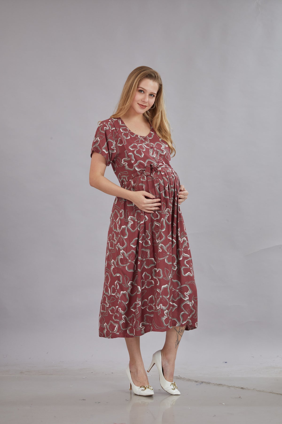 New Arrivals 4-IN-ONE MAXI Mom's Feeding & Casual Wear | Stylish Maxi Style | Invisible Feeding Zipper | Perfect Pre & Post Pregnancy Wear   (MAXI 4-IN-ONE)