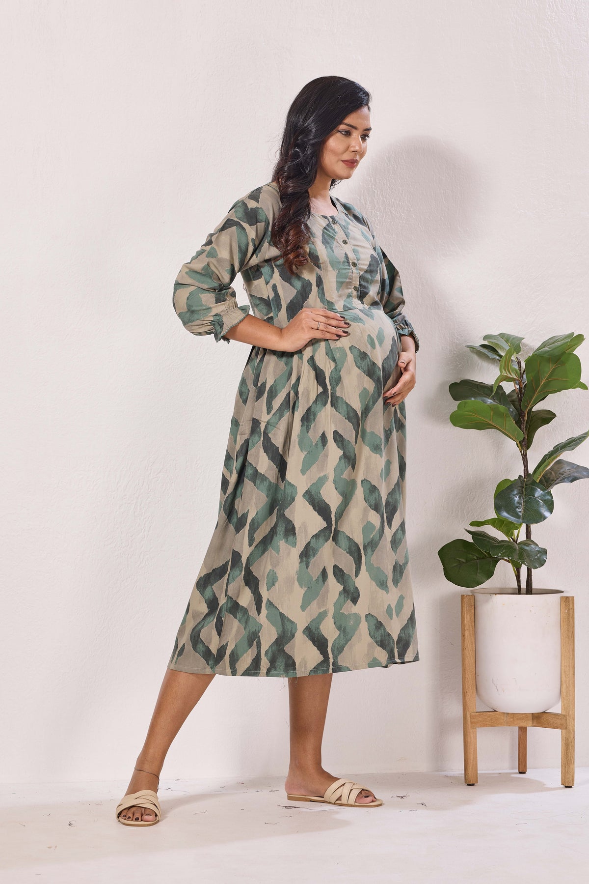 Maternity Arrivals Fancy Mom's Feeding Casual Maxi Wear | Long Elastic Frilled Sleeve | Vertical Feeding Zipper | Comports as Feeding Friendly & Casual wear Rayon MAXI Maternity Frock (ERM)