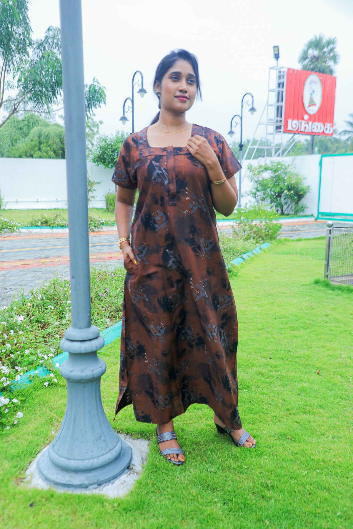 MANGAI New Regular Fit Cotton Printed Nighties - All Over Printed Stylish Nightwear for Stylish Women | Side Cut Pocket | Beautiful Nighties for Stylish Women's | Colorful Printed Cotton Nighties (MPL)