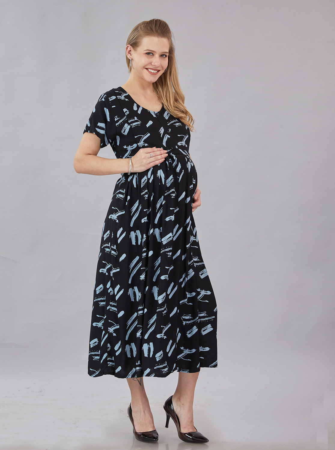 New Arrivals 4-IN-ONE MAXI Mom's Feeding & Casual Wear | Stylish Maxi Style | Invisible Feeding Zipper | Perfect Pre & Post Pregnancy Wear   (MAXI 4-IN-ONE)