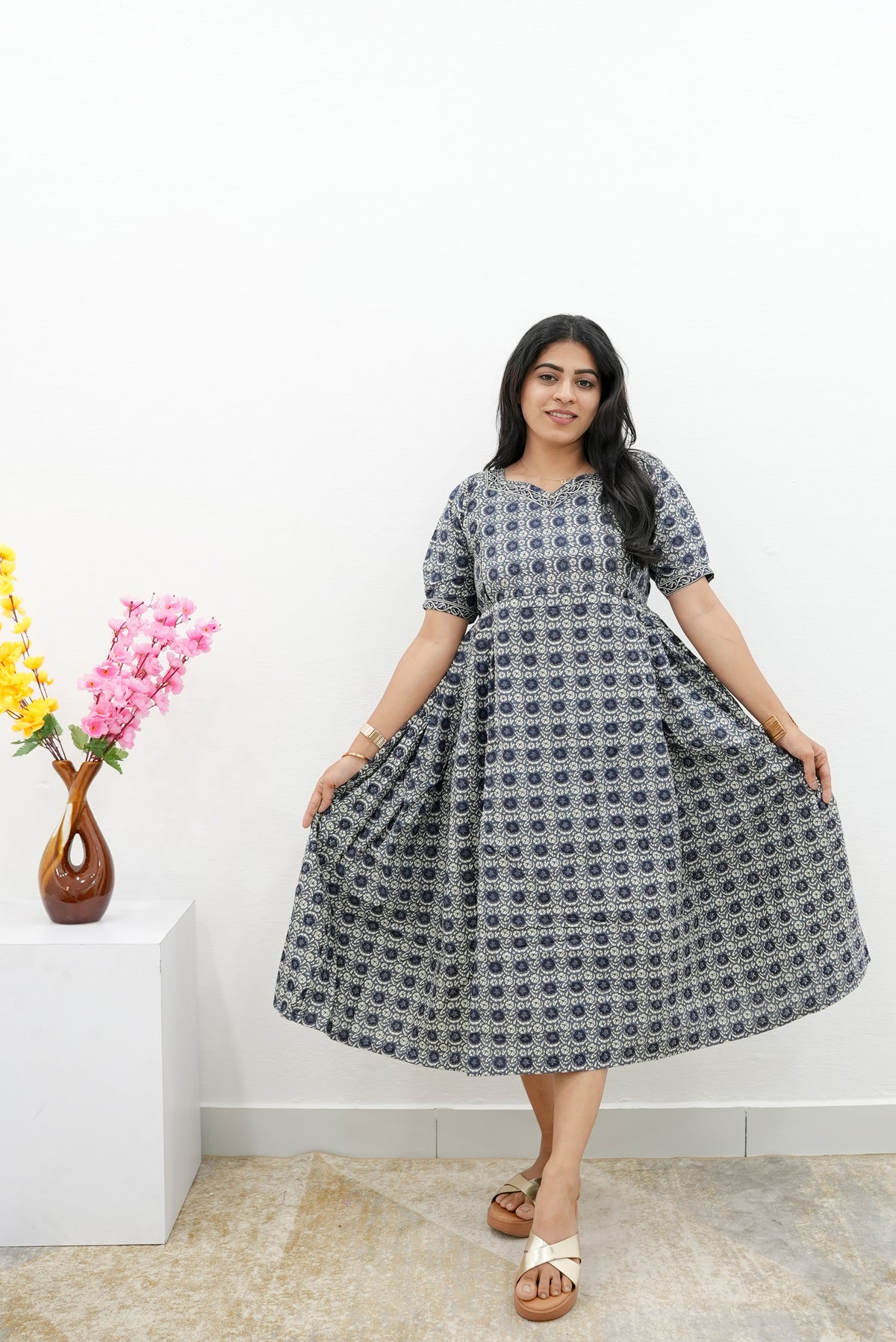 New Mangai Cotton Feeding MAXI Soft & Smooth Cotton | Invisible Vertical Feeding Zipper | Side Pockets | Back Adjustable Tie Rope |Casual & Maternity Wear (JFM)