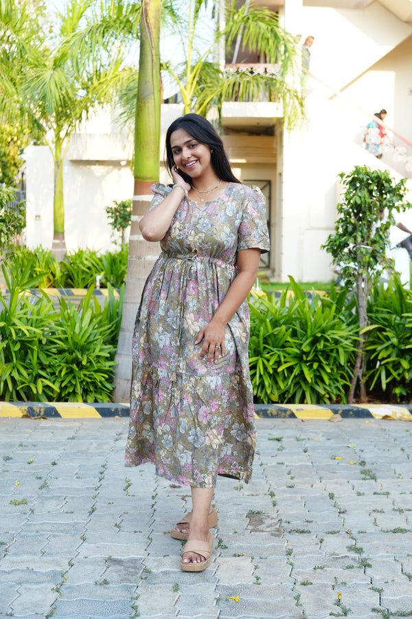 Vintage Earthy Floral Rayon Foil Print Maxi Dress – Puff Sleeve Tiered Frock with Adjustable Waist Tie & Side Pockets