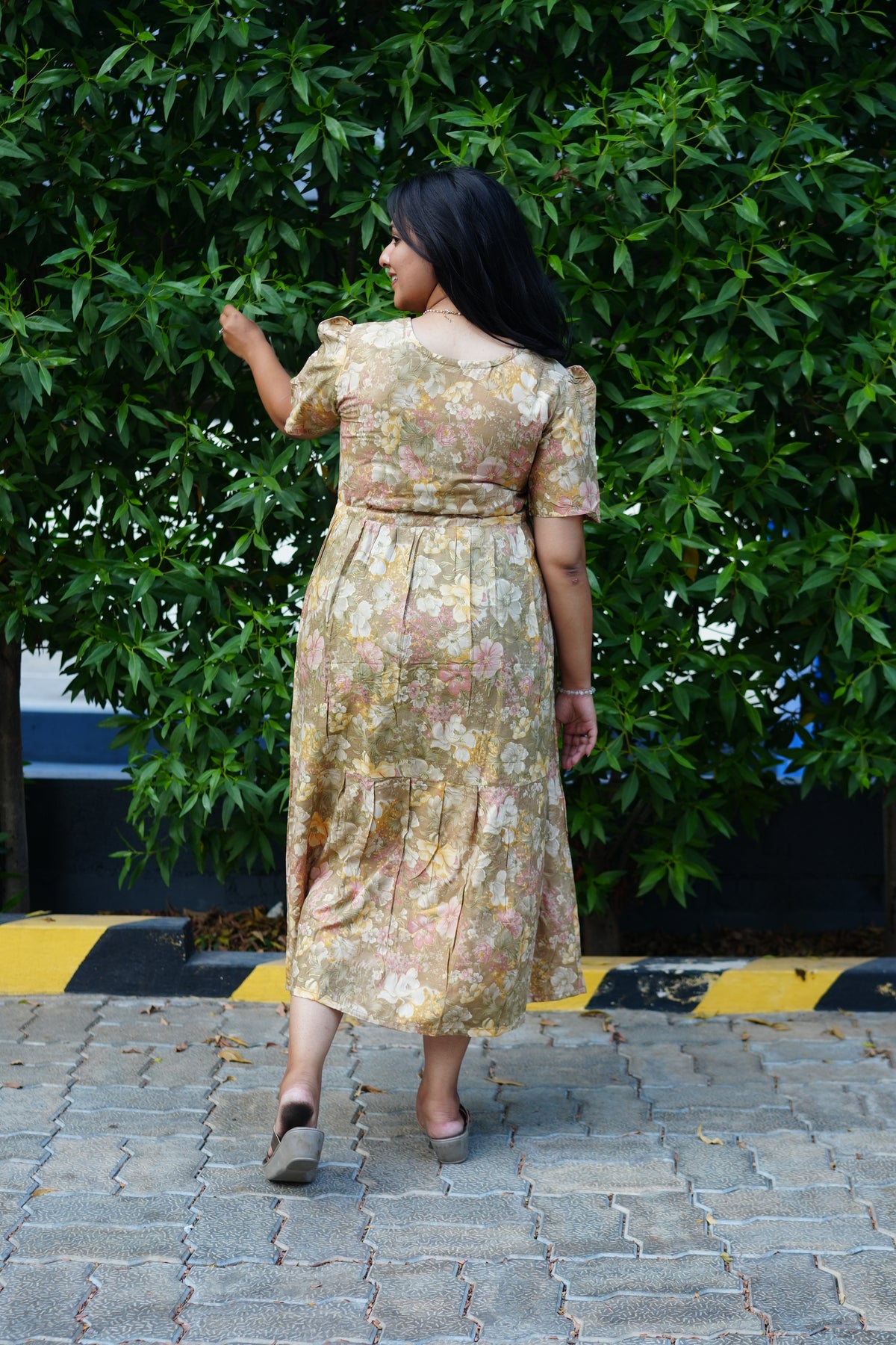 Vintage Earthy Floral Rayon Foil Print Maxi Dress – Puff Sleeve Tiered Frock with Adjustable Waist Tie & Side Pockets