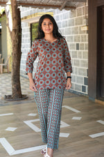 MANGAI Premium Cotton Printed Night Suits | Stylish Print's All Over | Top & Bottom Set | 3/4 Sleeve | Trendy Night Suits for Stylish Women's (TPS-3/4)