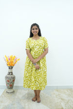 Lime Blossom Premium Cotton Maternity Maxi – Dual Invisible Zipper Nursing Dress with Elegant Puff Sleeves & Scalloped Square Neck