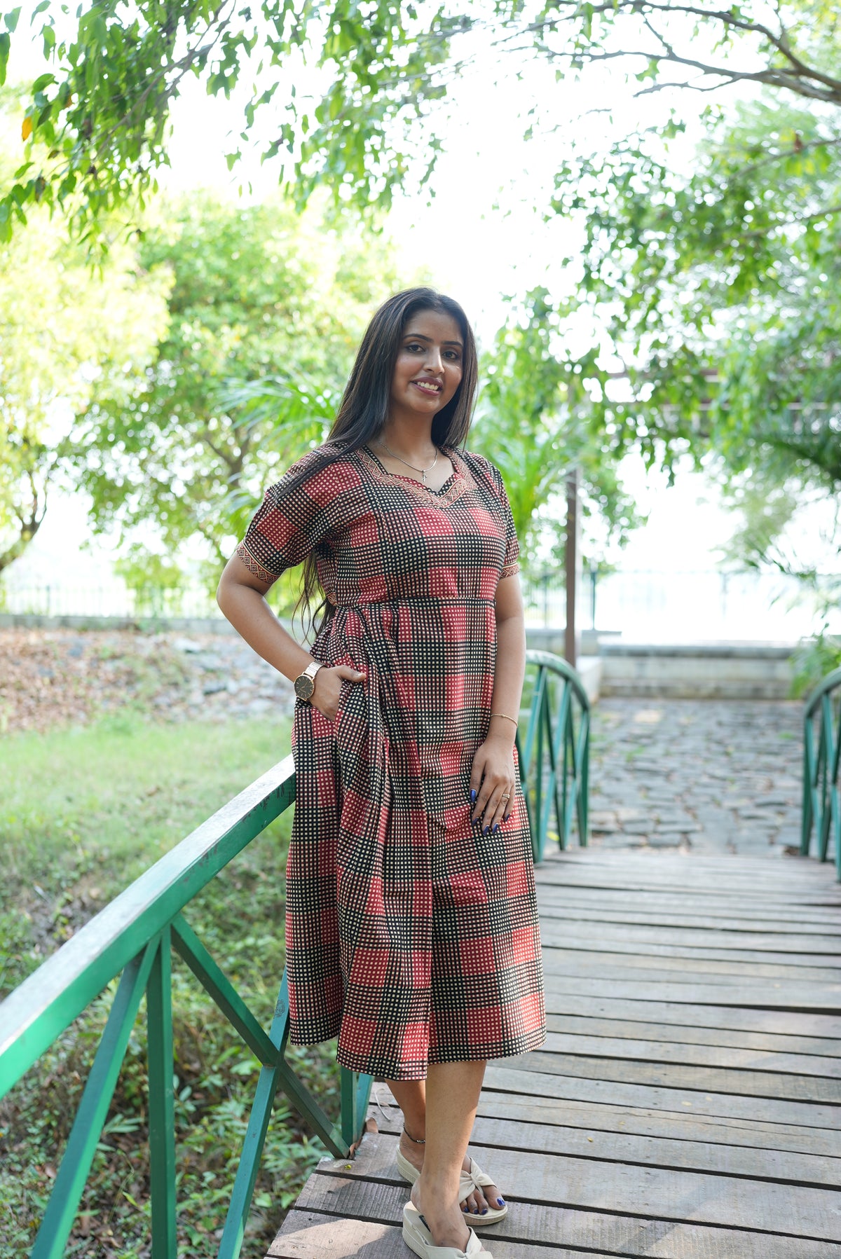 Premium Soft Cotton Maternity Maxi Frock – Invisible Dual Feeding Zippers with Stylish Neck Puff Sleeves & Geometric Check Print