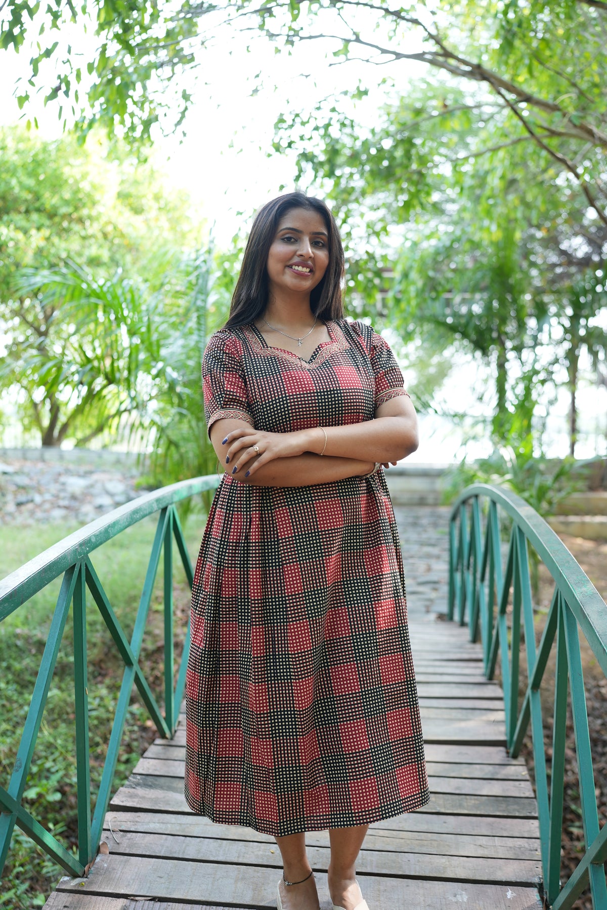 Premium Soft Cotton Maternity Maxi Frock – Invisible Dual Feeding Zippers with Stylish Neck Puff Sleeves & Geometric Check Print