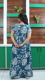 Dusty Mauve Orchid Print Rayon Feeding Frock – Stylish Front Open Zipper Maternity Dress with Double Layer Sleeves