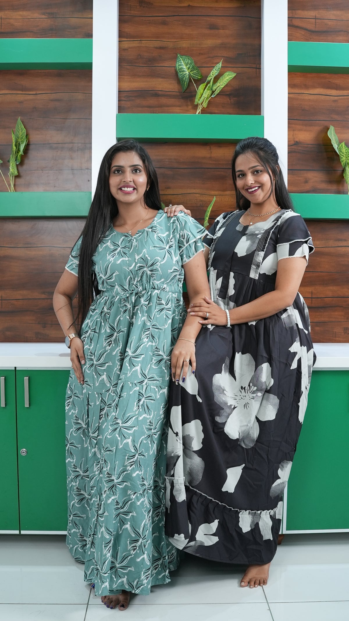 Seafoam Green Lily Print Rayon Gathering Frock – Adjustable Front Rope Night Gown with Double Layer Sleeve