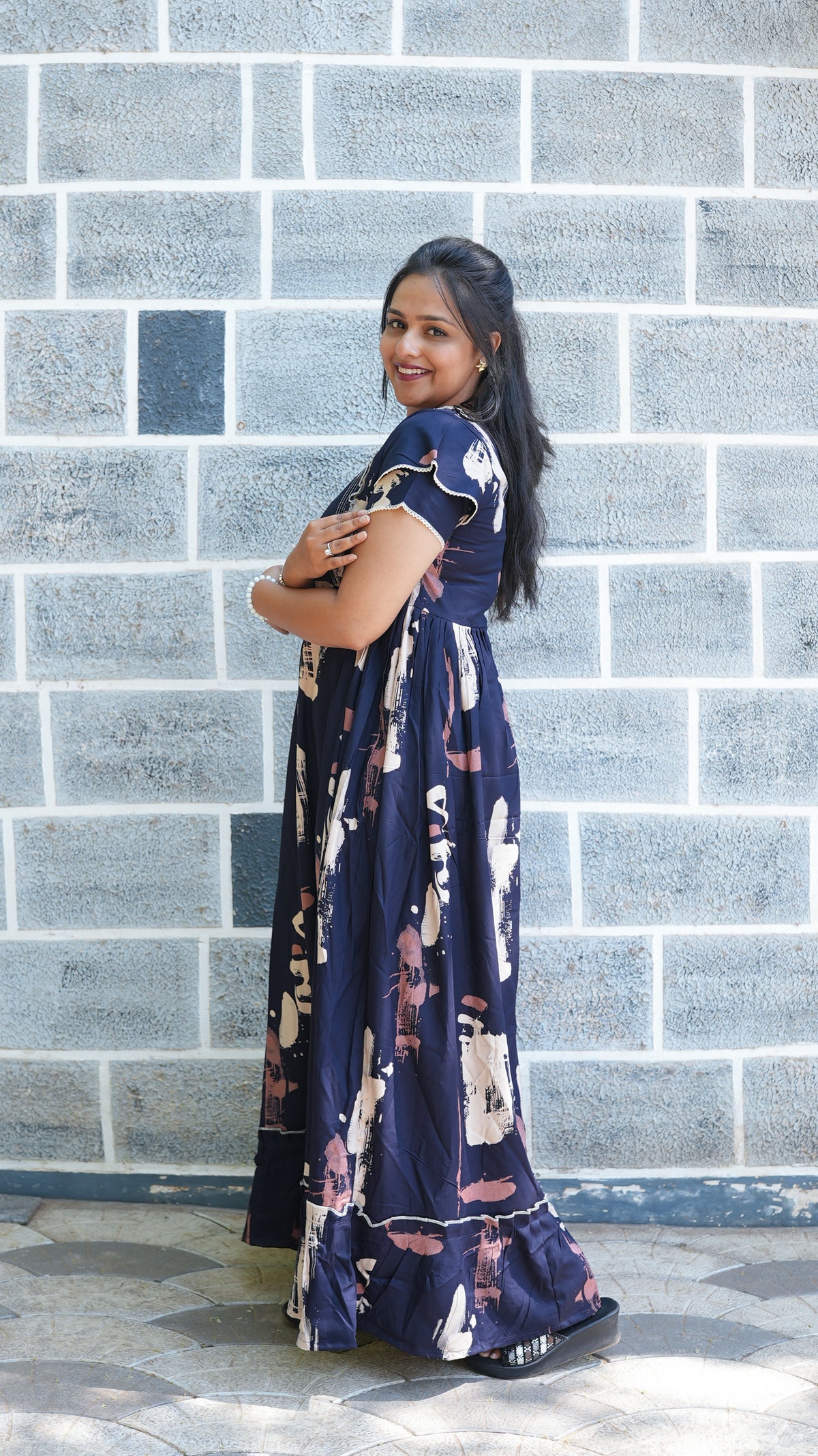 Midnight Black Abstract Brushstroke Rayon Feeding Frock – Stylish Front Open Zipper Maternity Dress with Double Layer Sleeves