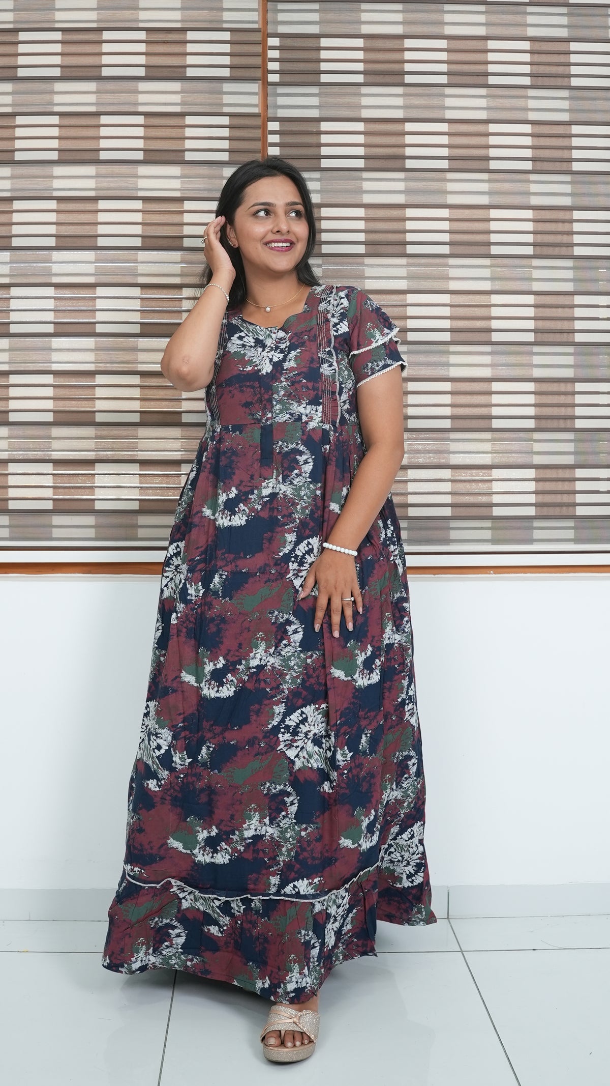 Maroon & Honey Gold Shibori Print Rayon Feeding Frock – Stylish Front Open Zipper Maternity Dress with Double Layer Sleeves