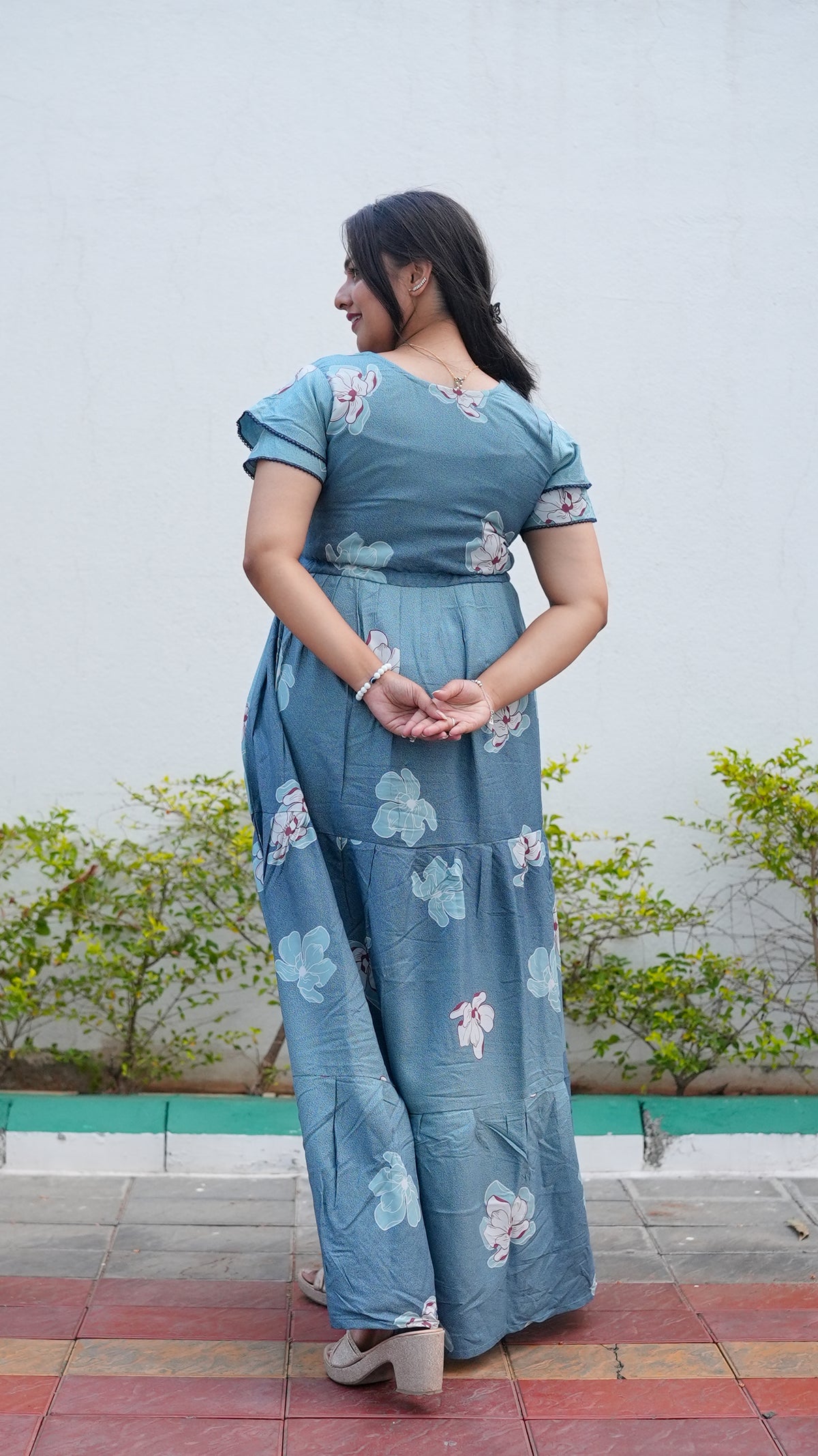 Mauve Grey Floral Rayon Gathering Frock – Stylish Night Gown with Adjustable Front Rope & Double Layer Sleeve Gathering Frock Nightwear