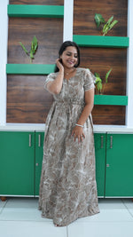 Dusty Grape Linear Floral Rayon Gathering Frock – Adjustable Front Rope Night Gown with Double Layer Sleeve